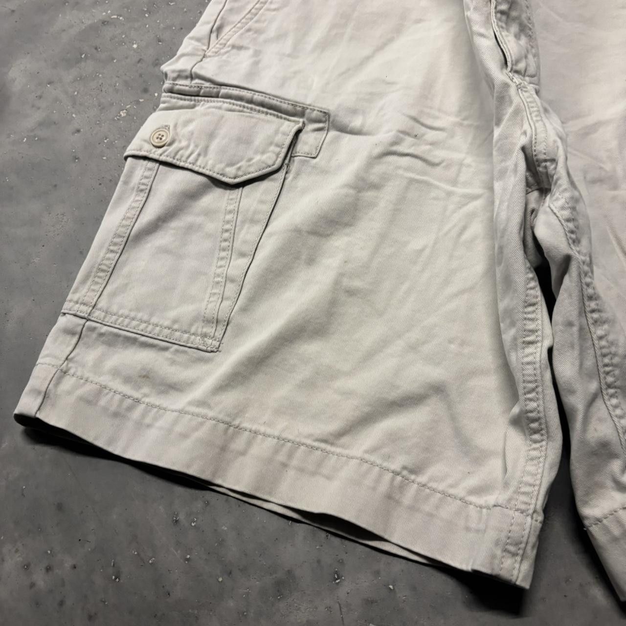 Japanese Brand × Vintage Crazy Vintage Y2K/2000s Baggy White Streetwear Skater Cargo Shorts! Size US 38 / EU 54 - 3 Thumbnail