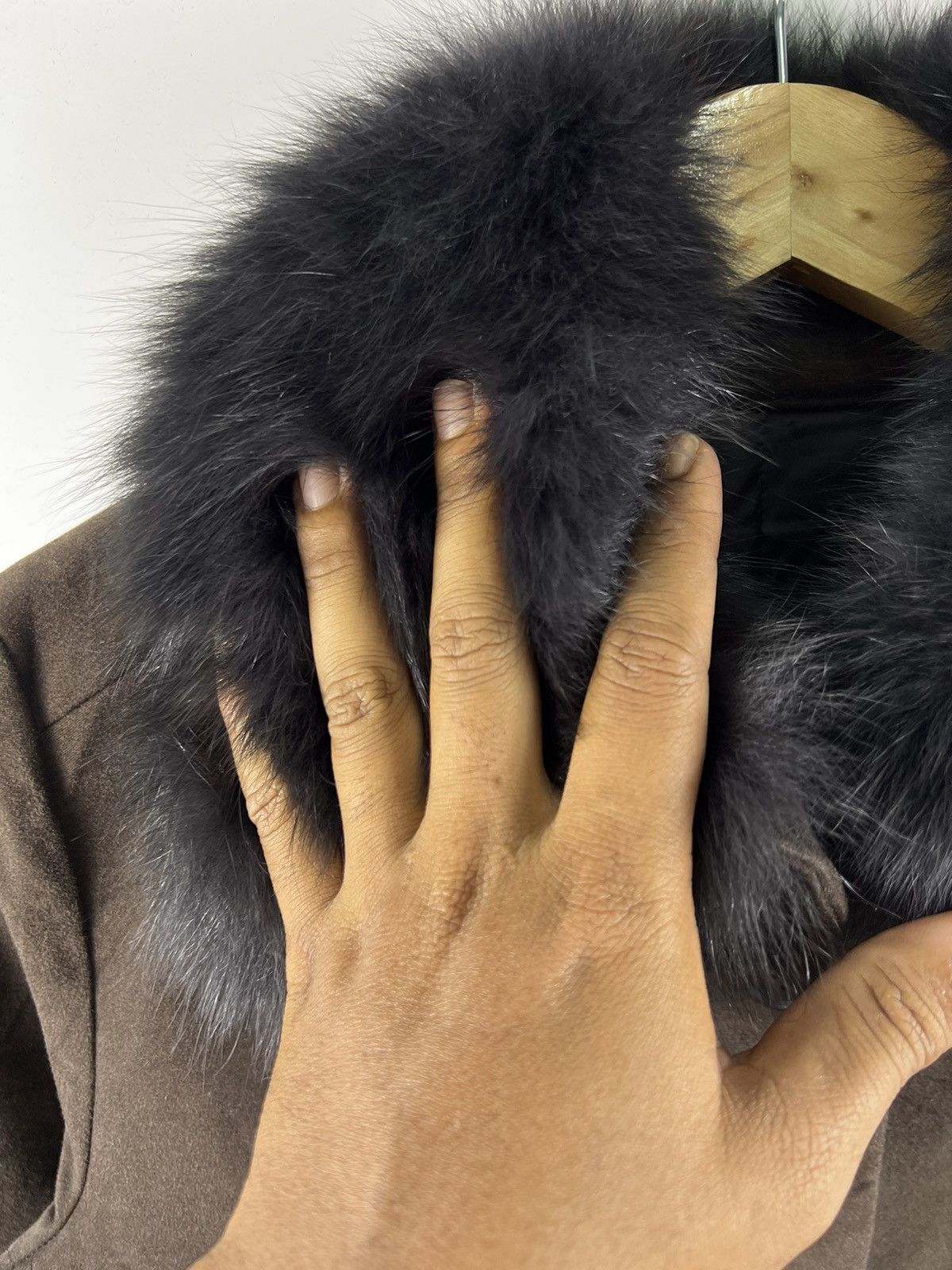 ABAHOUSE 🔥 ABAHOUSE DEVINETTE FUR COLLAR Size M / US 6-8 / IT 42-44 - 5 Thumbnail