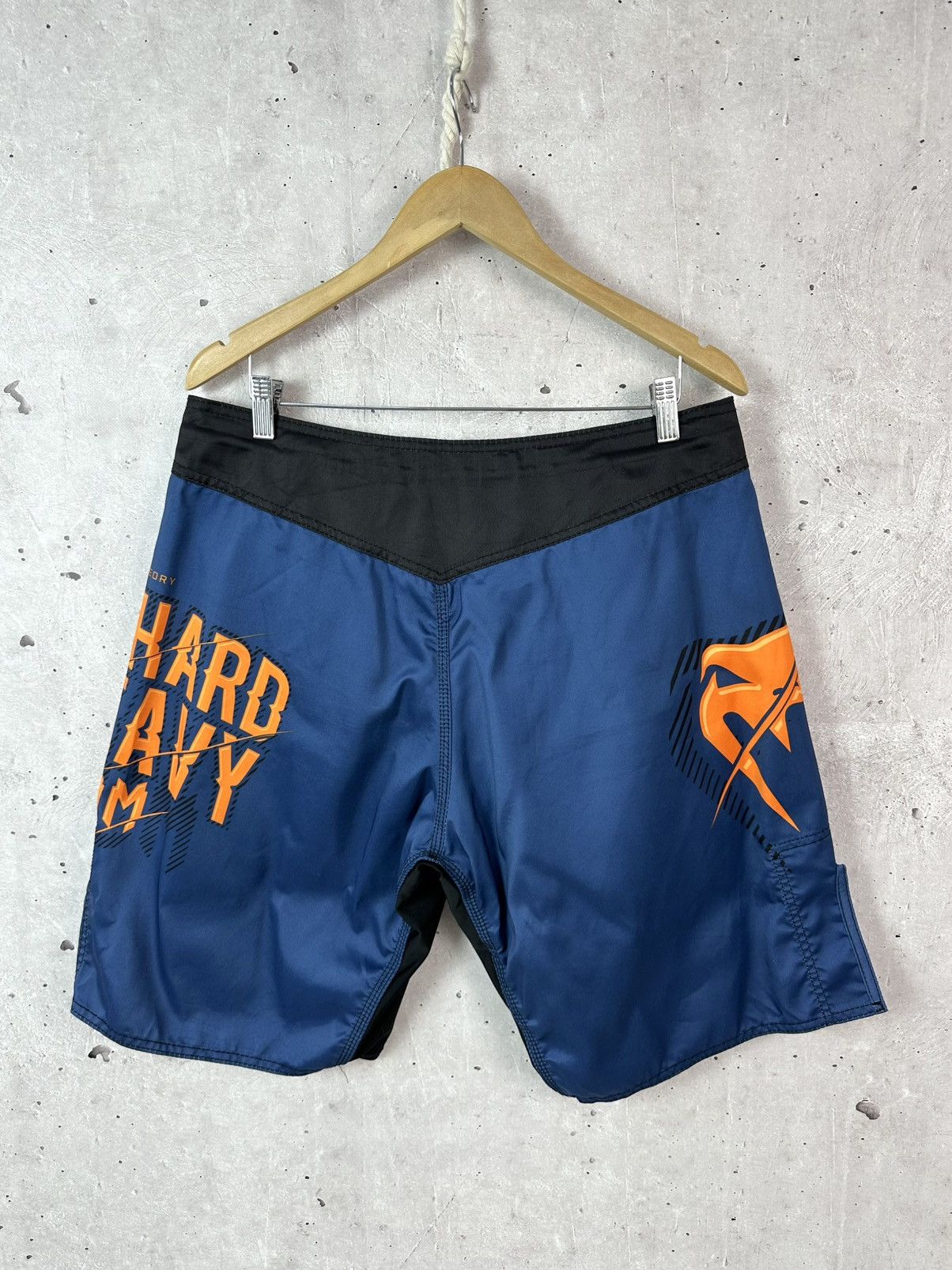 Other Venum Train Hard Hit Heavy Blue Printed Shorts Size US 34 / EU 50 - 5 Thumbnail