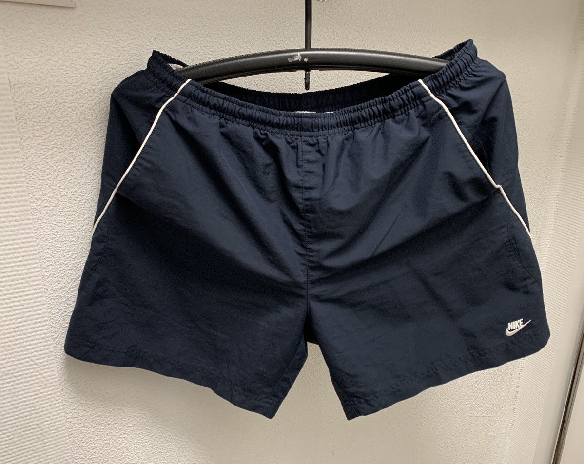 Nike Nike vintage nylon shorts streetwear 36 size Xl Size US 36 / EU 52 - 4 Thumbnail