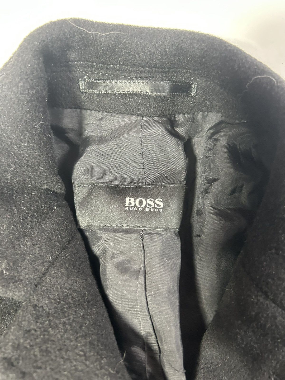 Hugo Boss Hugo Boss mens small / 46 black wool blend overcoat Size US S / EU 44-46 / 1 - 2 Thumbnail