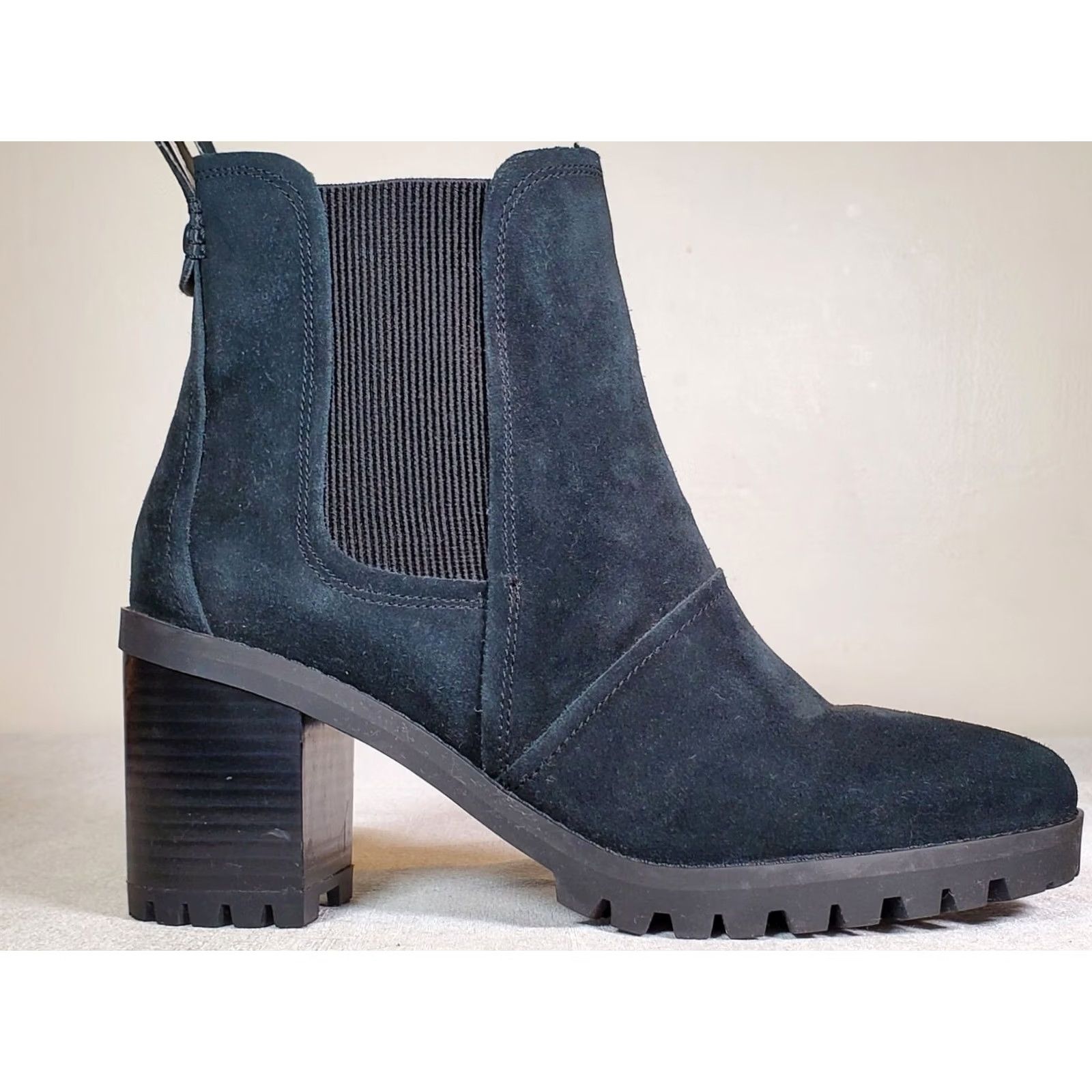 Ugg UGG Hazel Waterproof Suede Boots Chelsea Black Women's US 9.5 High Heel Chunky Shaft Ankle Boots Block Heel Chelsea Style EU40.5 UK7.5 Shoes Womens Size US 10 / IT 40 - 3 Thumbnail