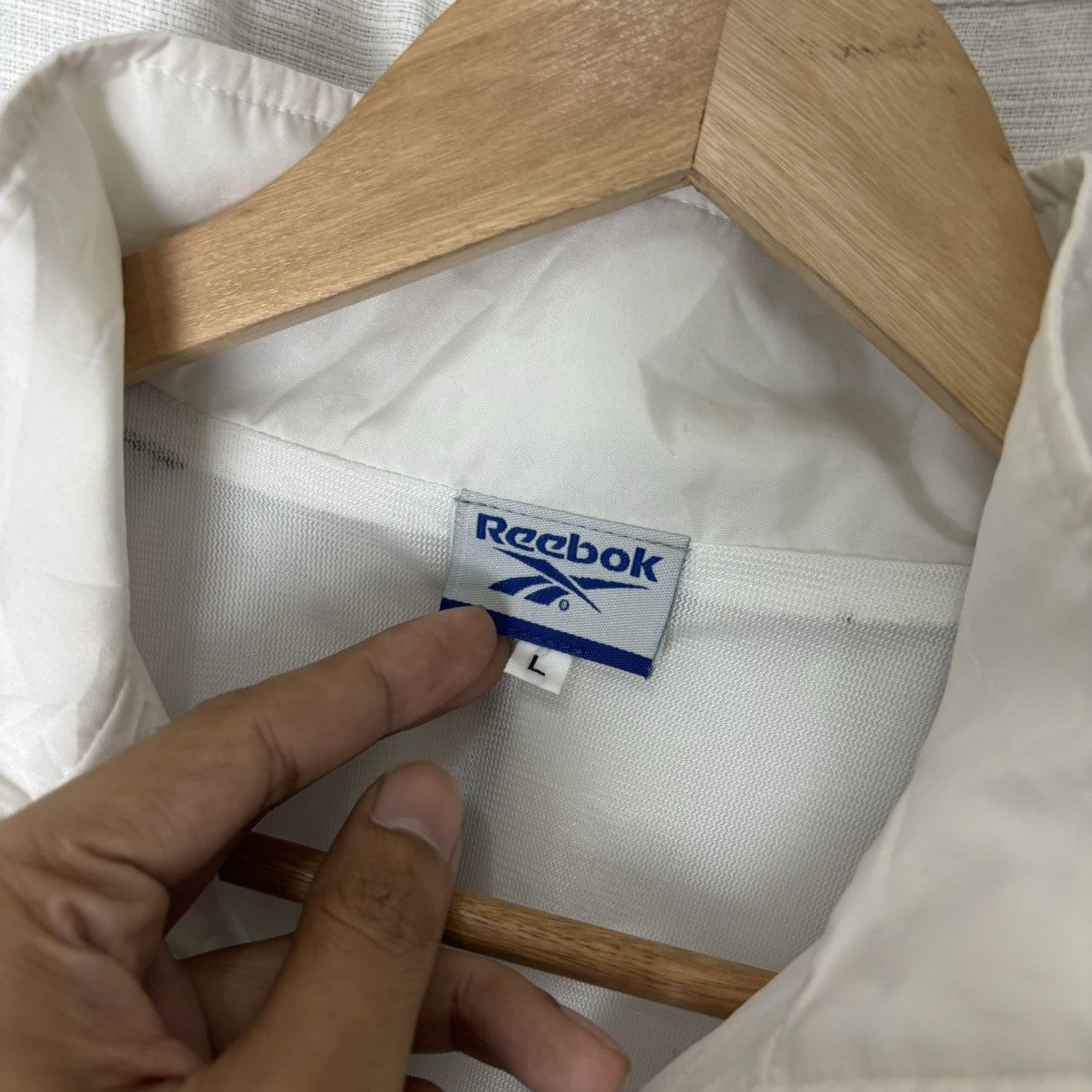 Reebok × Vintage VINTAGE REEBOK WINDBREAKER JACKET Size US L / EU 52-54 / 3 - 3 Thumbnail