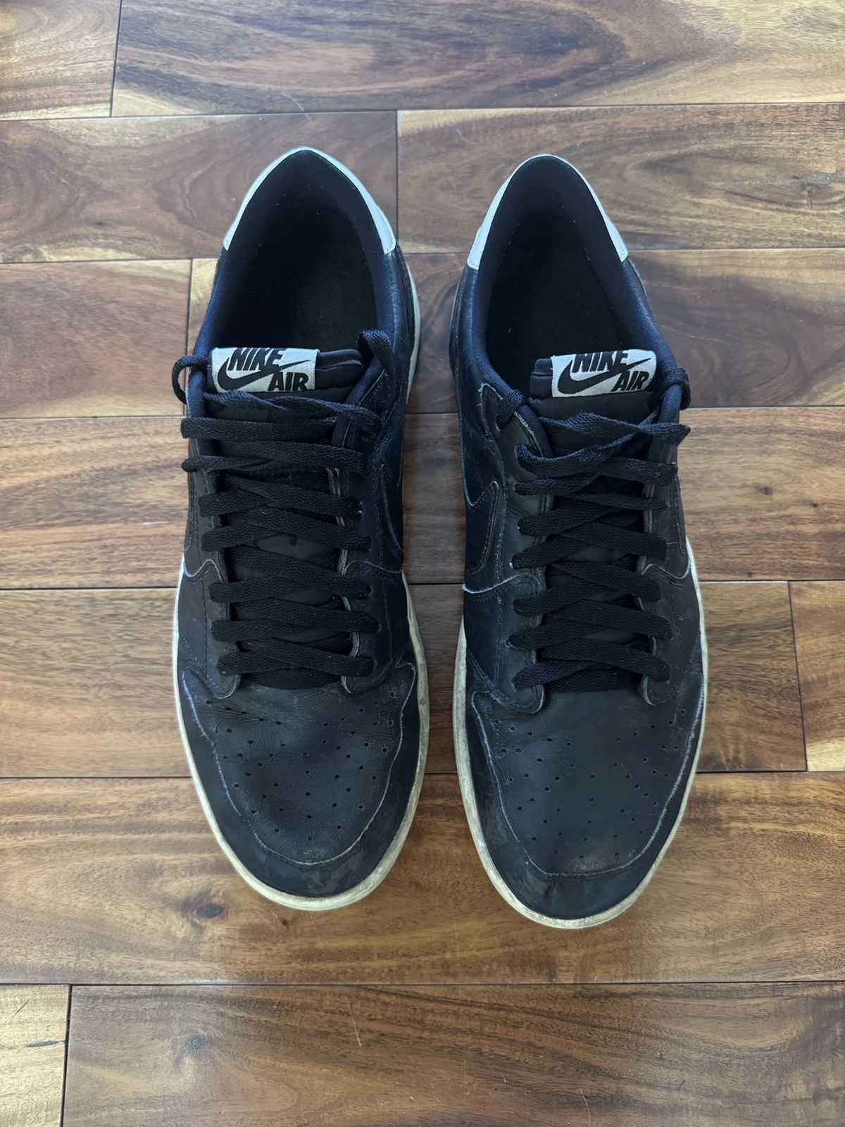 Jordan Brand × Nike Nike Air Jordan 1 Retro OG Low Cyber Monday Sz 13 Size US 13 / EU 46 - 3 Thumbnail