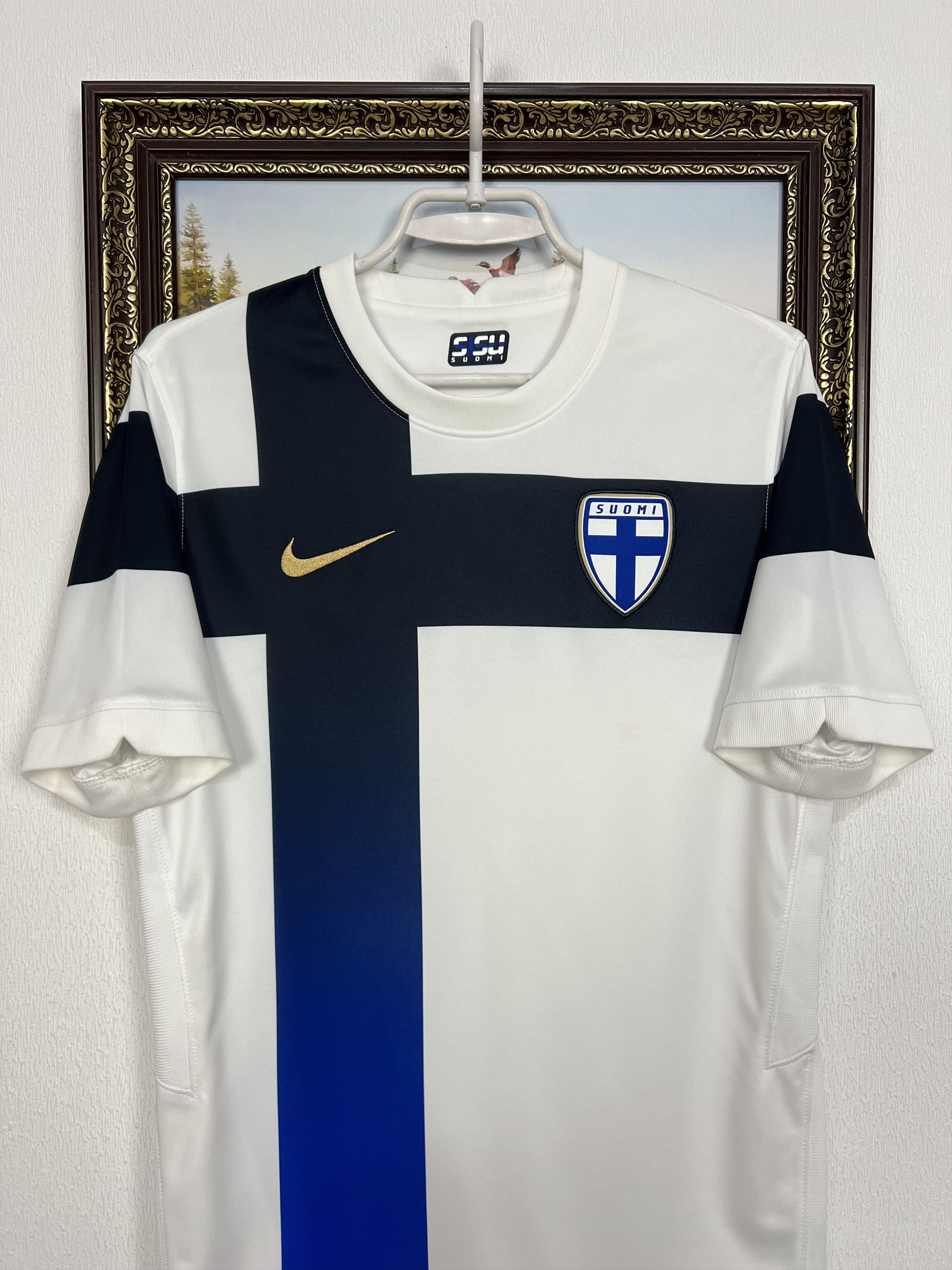 Nike Finland Home football shirt Soccer National Jersey Trikot Size US S / EU 44-46 / 1 - 2 Thumbnail