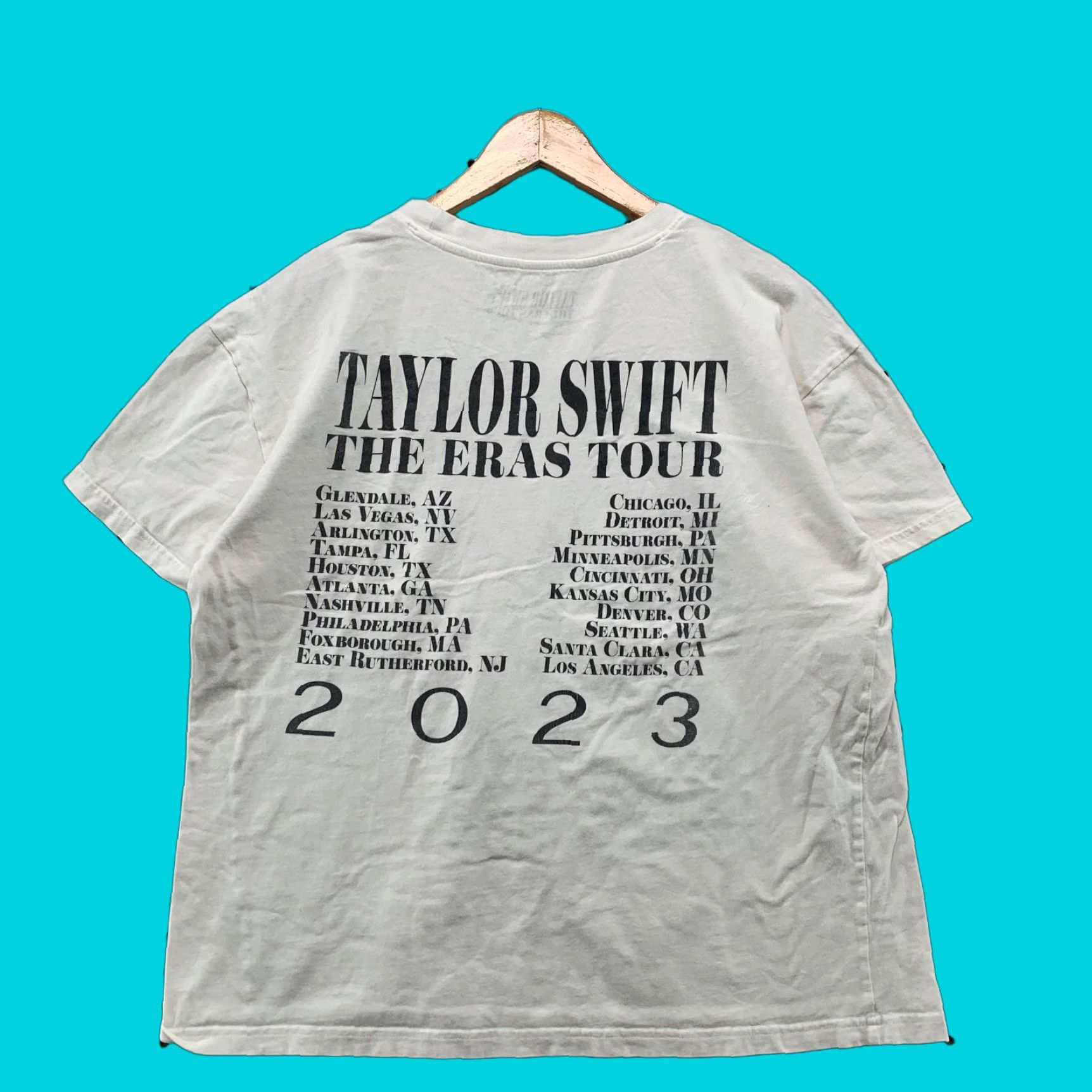 Vintage Taylor Swift Eras Tour T Shirt Mens Large White Official Concert Merchandise Size US L / EU 52-54 / 3 - 1 Thumbnail