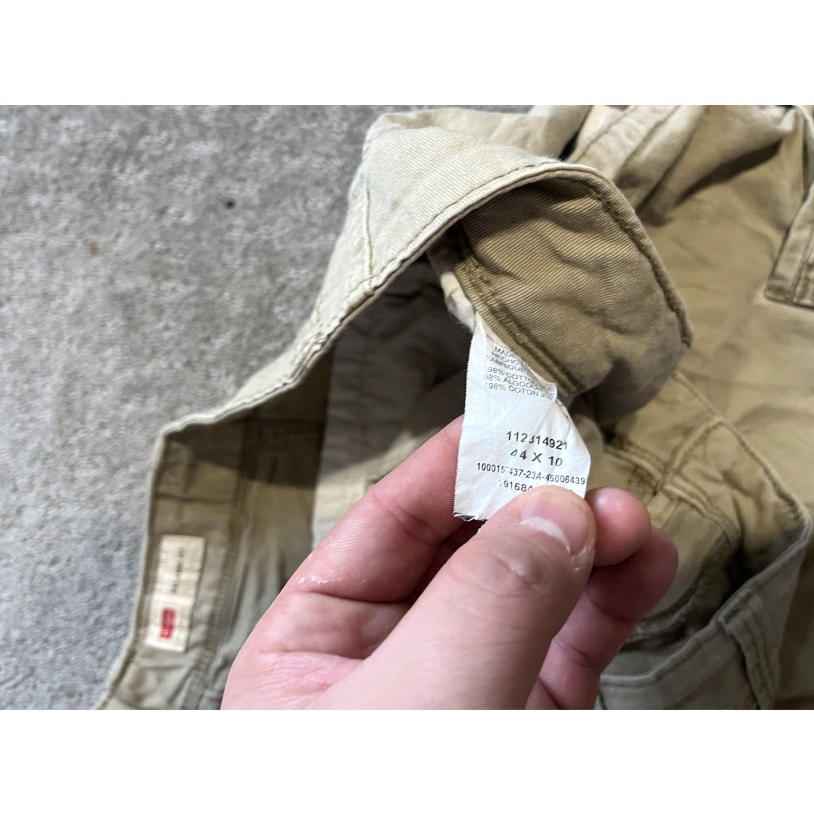 Wrangler VINTAGE Wrangler Men's Cargo Shorts Size 44 Relaxed Fit Beige Canvas Casual Travel Workwear Size US 44 / EU 60 - 4 Thumbnail
