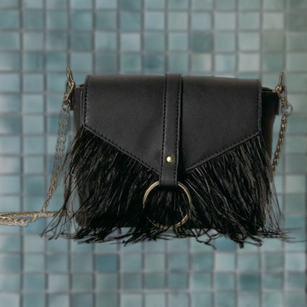 Vintage The Fix Courtney O Ring Feather Cross-Body Bag Chain strap Black Cocktail NWT9 Size ONE SIZE - 1 Thumbnail