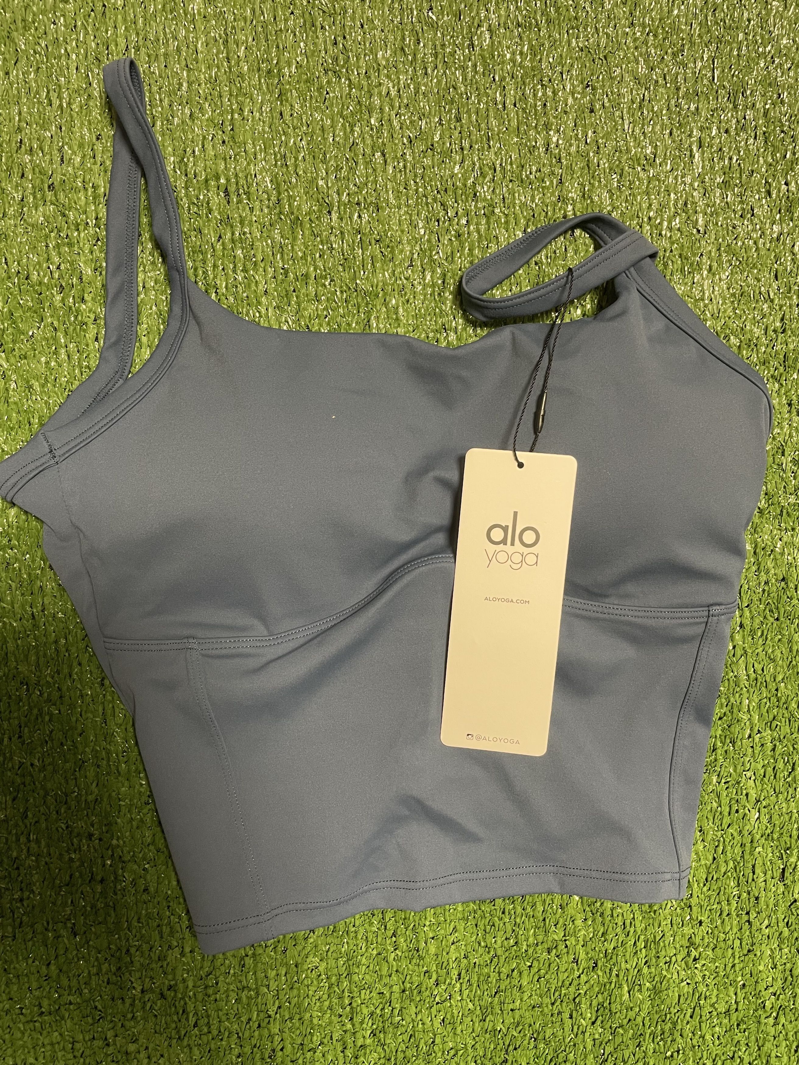 Alo Yoga NWT Alo Yoga Blue Sports Bra & Scrunch Butt Shorts Workout Size M / US 6-8 / IT 42-44 - 6 Thumbnail