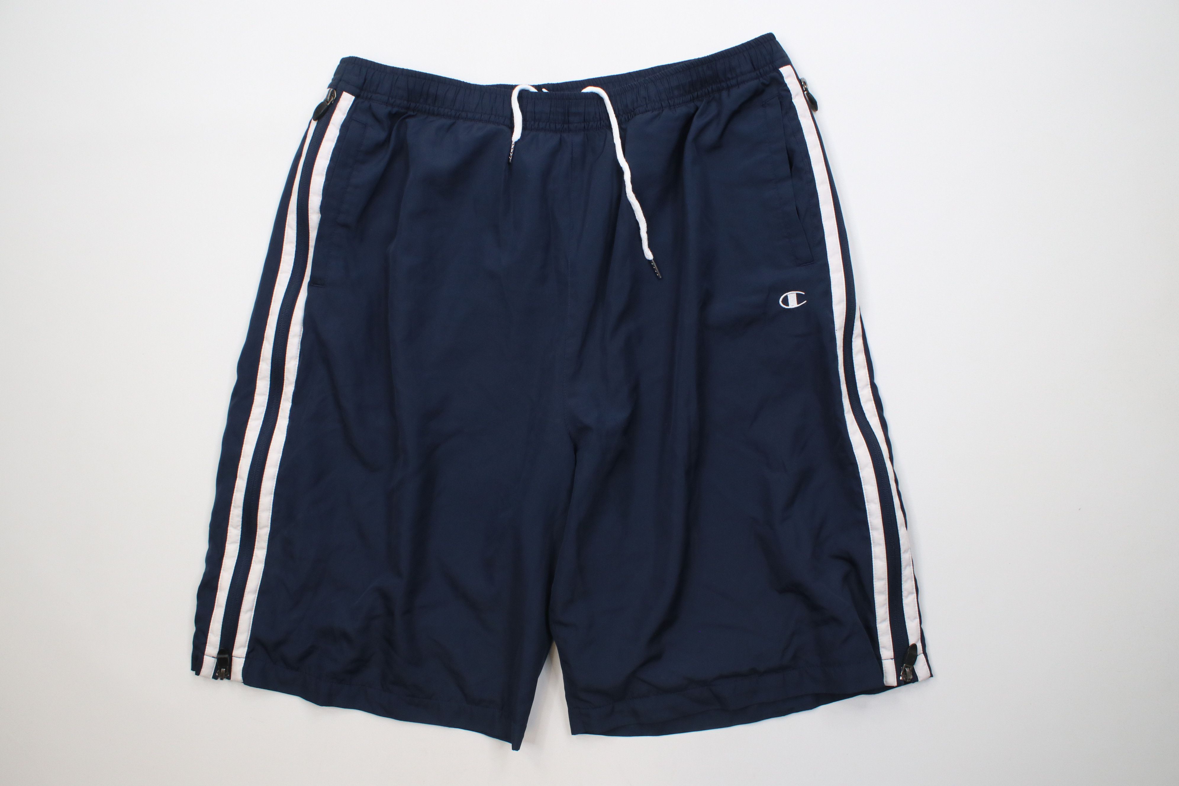 Champion Vintage 90s Champion Lined Windbreaker Shorts Navy Blue Size US 36 / EU 52 - 1 Thumbnail