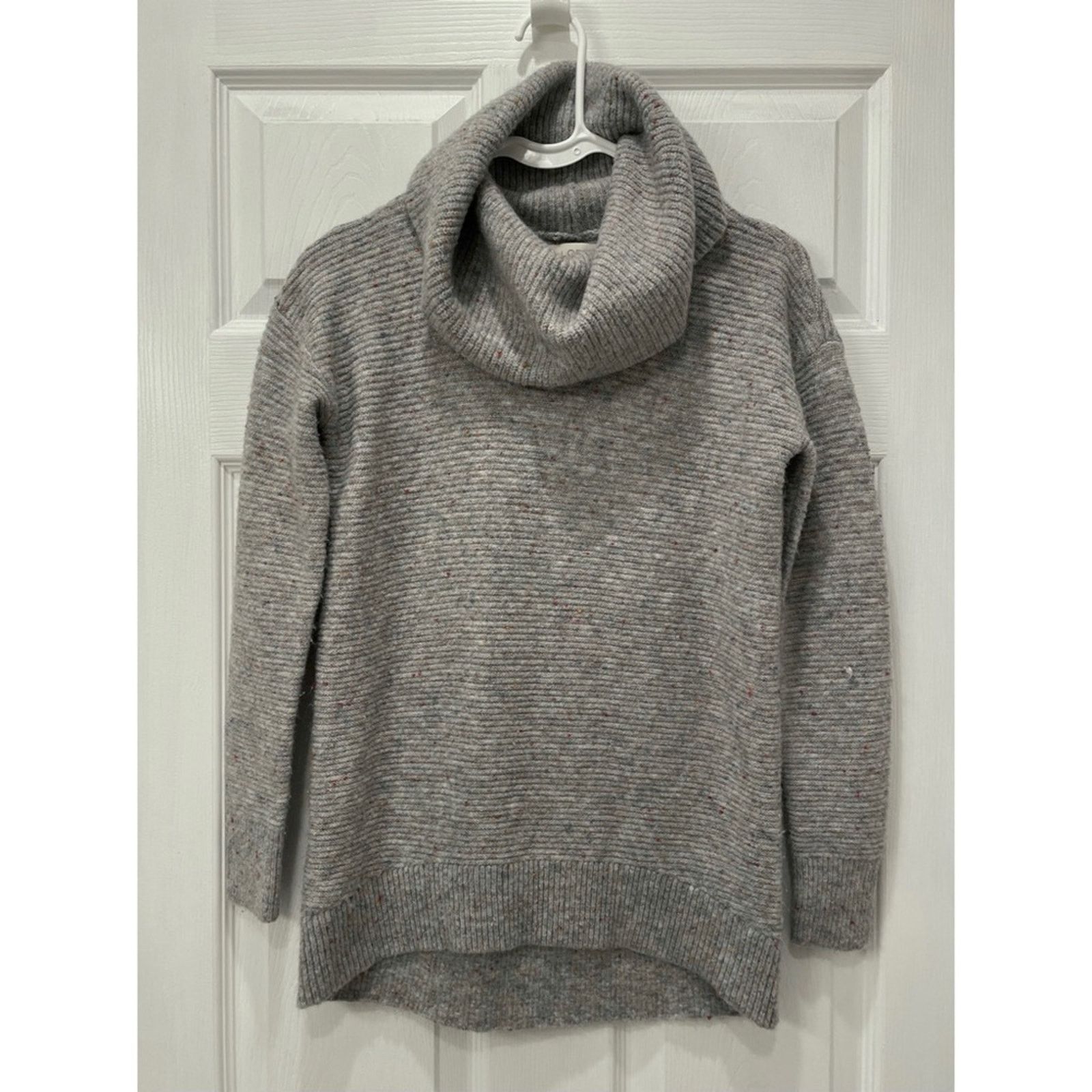 Loft Ann Taylor LOFT Cowl Neck Sweater XXSP Size XXS / US 00 / IT 34 - 1 Thumbnail