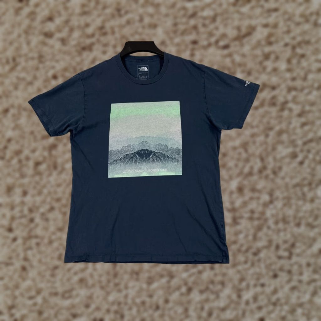 The North Face The North Face Shirt Men Large Black Short Sleeve Crew Cotton Smokey Mountains Size US L / EU 52-54 / 3 - 1 Thumbnail