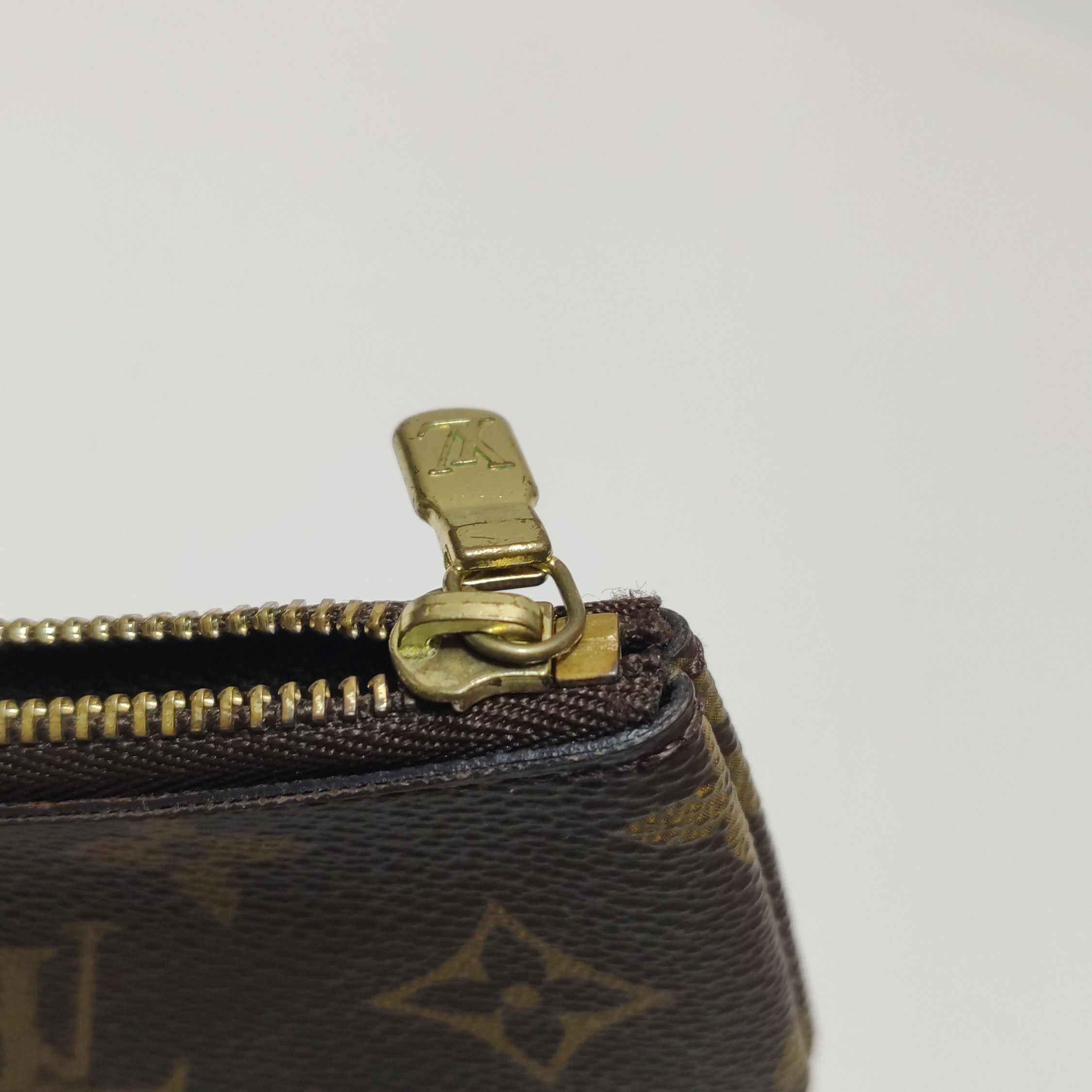 Louis Vuitton Louis Vuitton (LV) Monogram Print Zipper Coin Purse -y2506 Size ONE SIZE - 7 Thumbnail