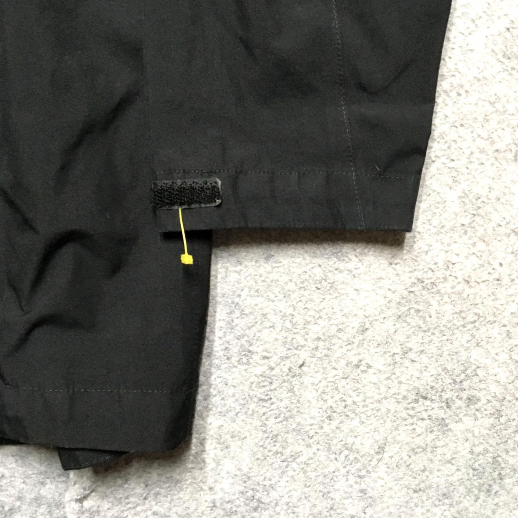 Marmot Marmot GORE-TEX Rain Coat Jacket Women XS Black Hood Rain Coat Waterproof Windproof Pockets Zipper Full Zip Taped Seams Size XS / US 0-2 / IT 36-38 - 2 Thumbnail