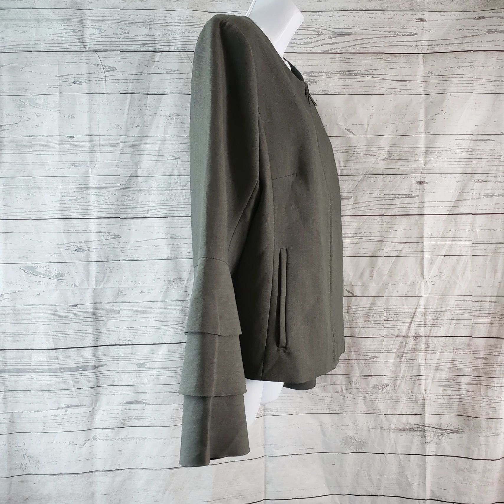 Banana Republic Banana Republic Womens Jacket Zip Gray 12 Bell Sleeves Faux Pockets Fashion Modern Basic Shirt? Size XL / US 12-14 / IT 48-50 - 3 Thumbnail