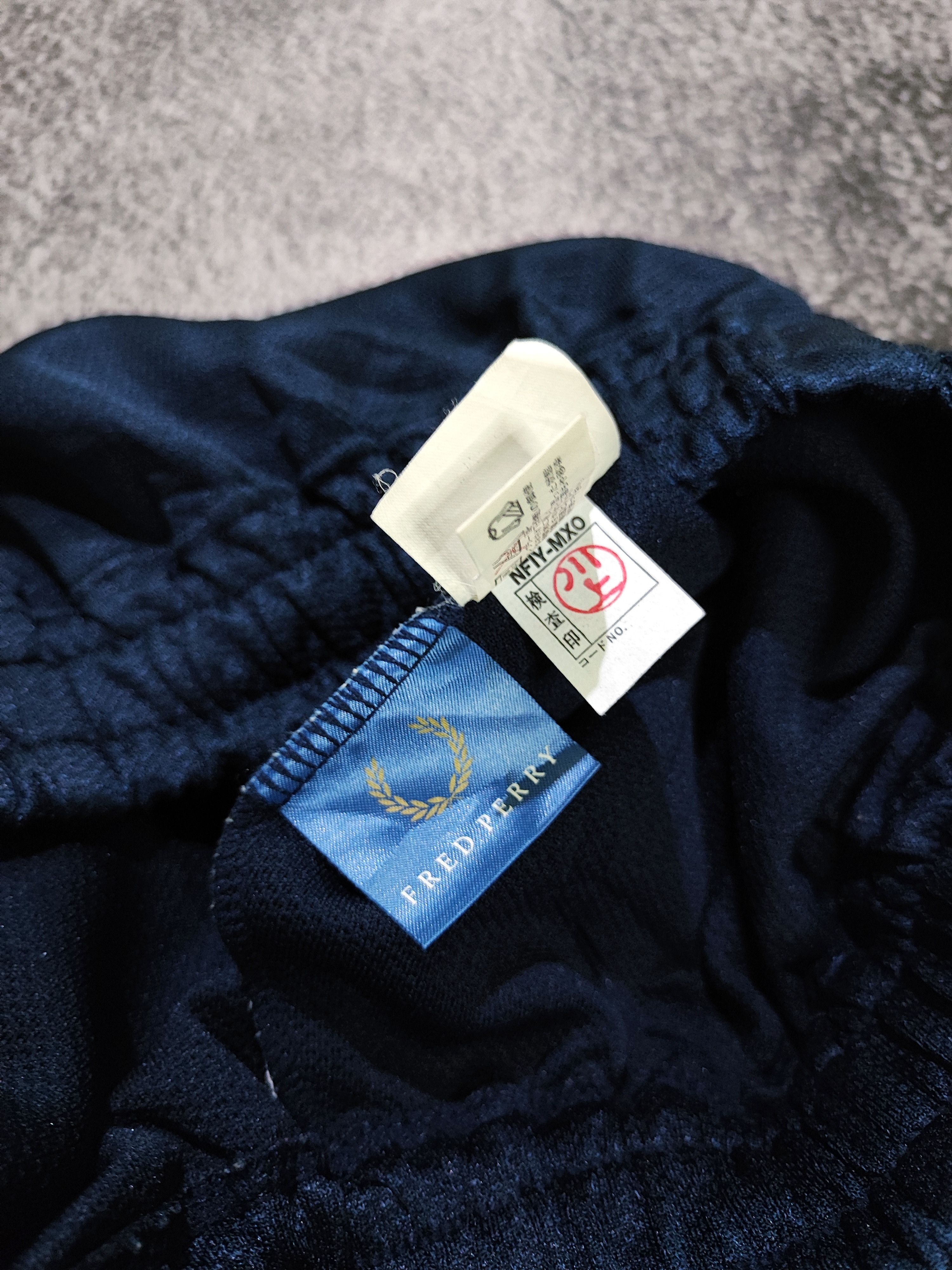 Fred Perry Vintage Fred Perry Size US 30 / EU 46 - 5 Thumbnail
