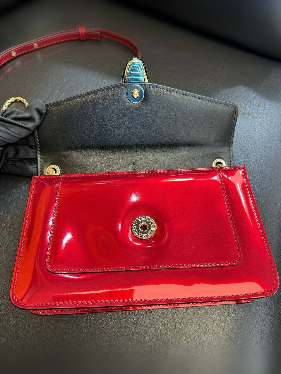 Bvlgari Bvlgari Serpenti Forever Square Crossbody Shoulder Bag Size ONE SIZE - 7 Thumbnail