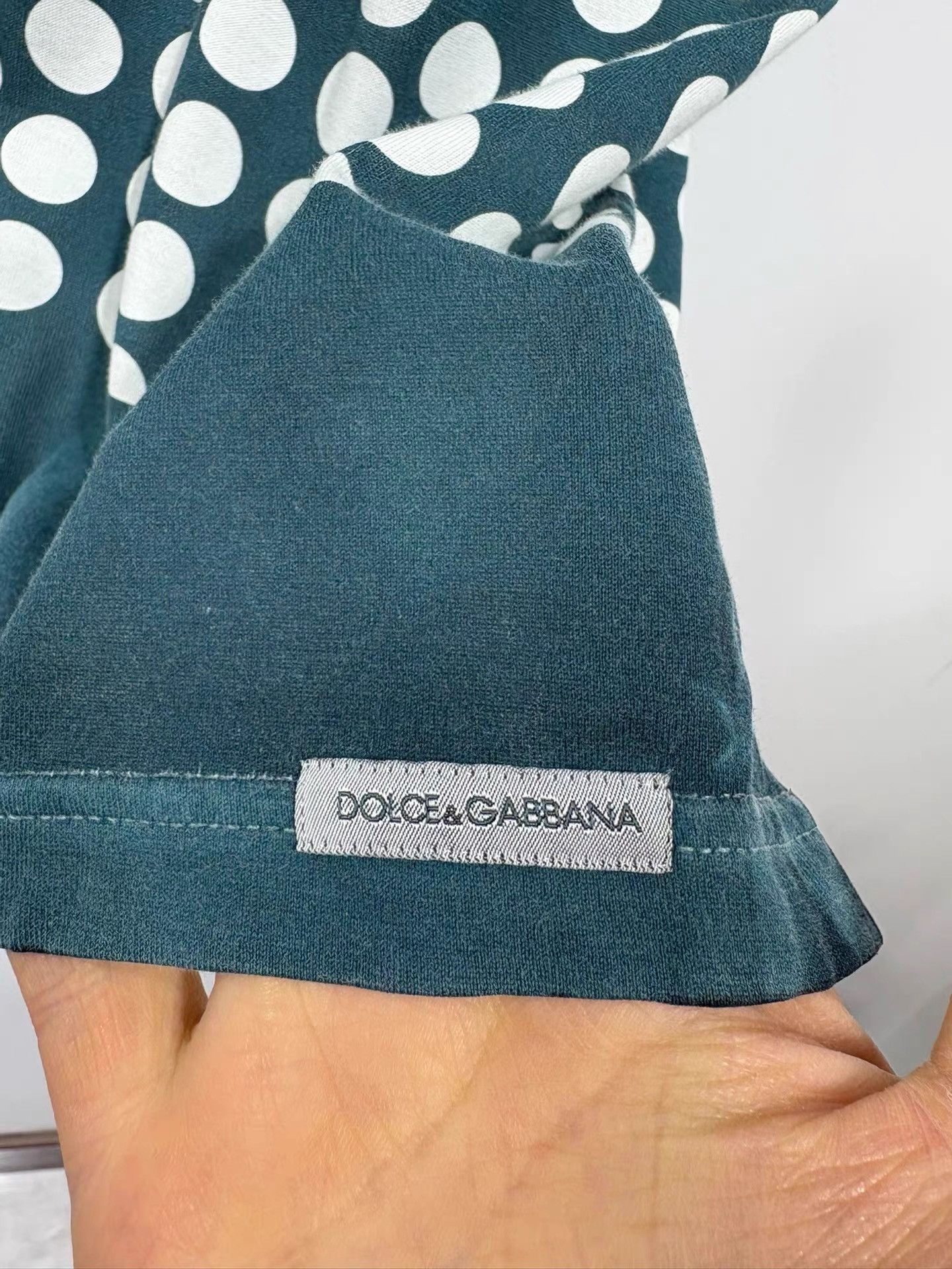 Dolce & Gabbana DOLCE&GABBANA Men's Short Sleeve K29 Size US L / EU 52-54 / 3 - 4 Thumbnail