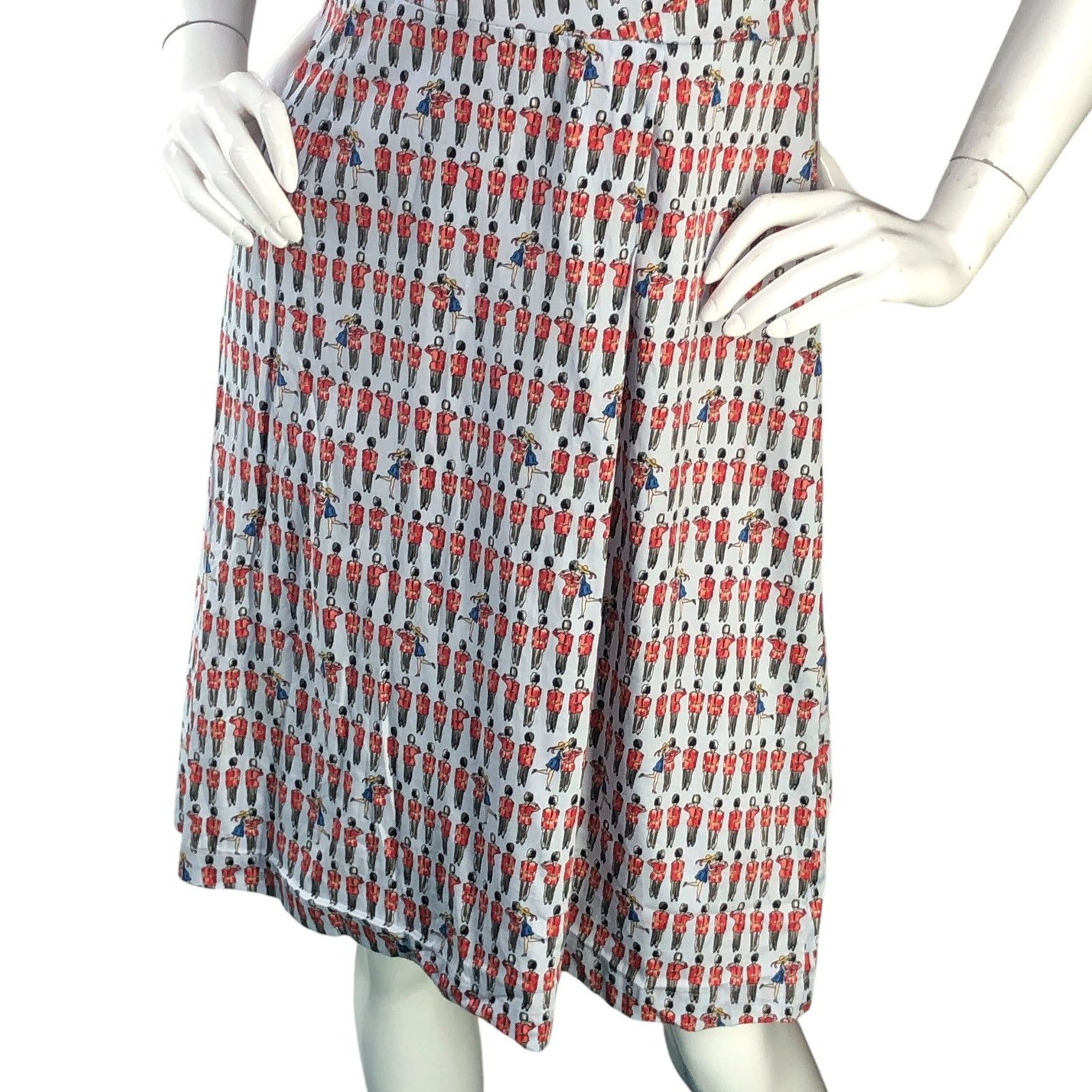 Savile Row The Savile Row Company Sz 2 Dress Royal Guard Novelty Print Size XS / US 0-2 / IT 36-38 - 3 Thumbnail