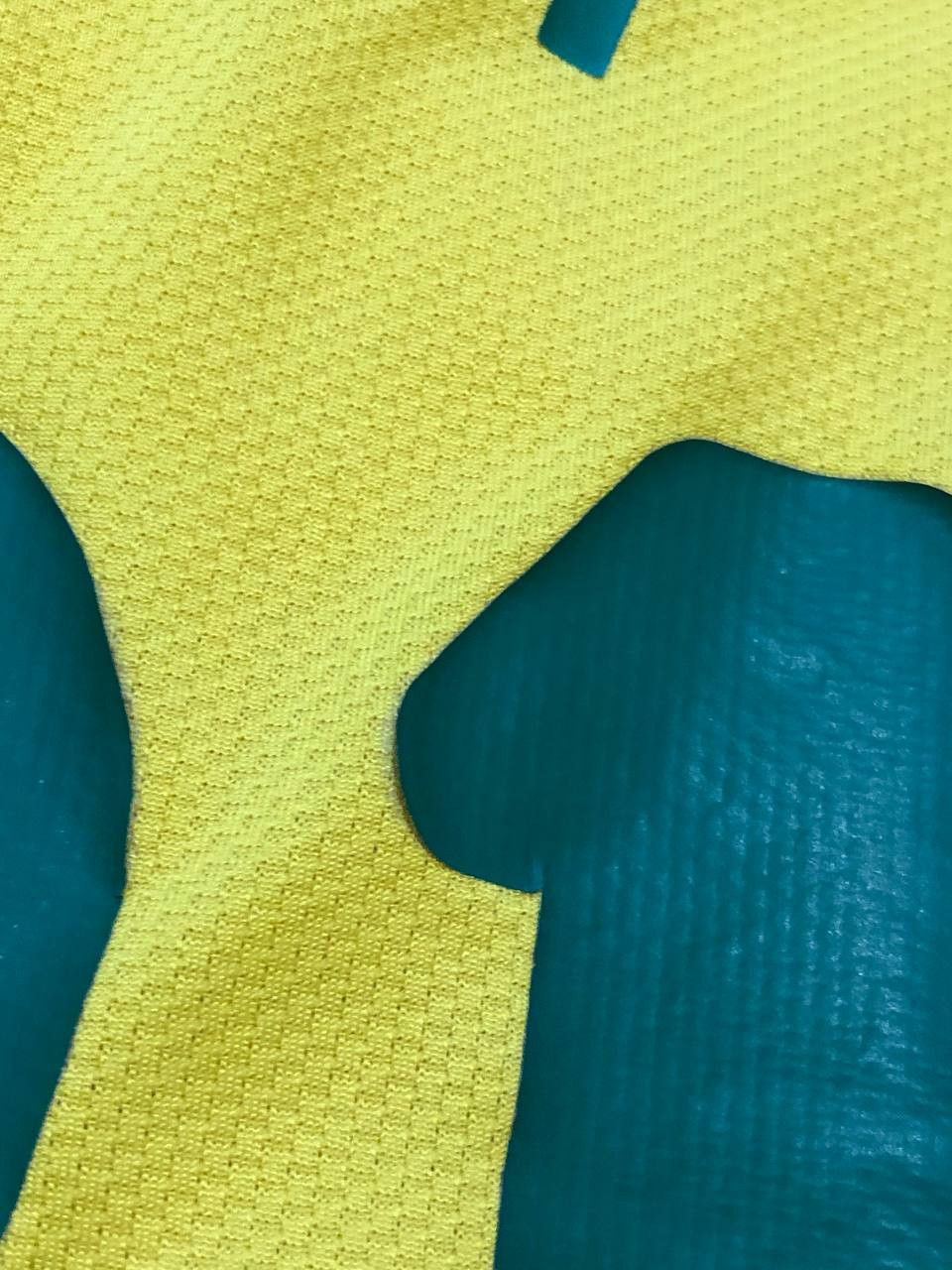 Nike Jerseys Vintage NikeFit logo Brasil football T-Shirt #21ASH Size US M / EU 48-50 / 2 - 13 Thumbnail