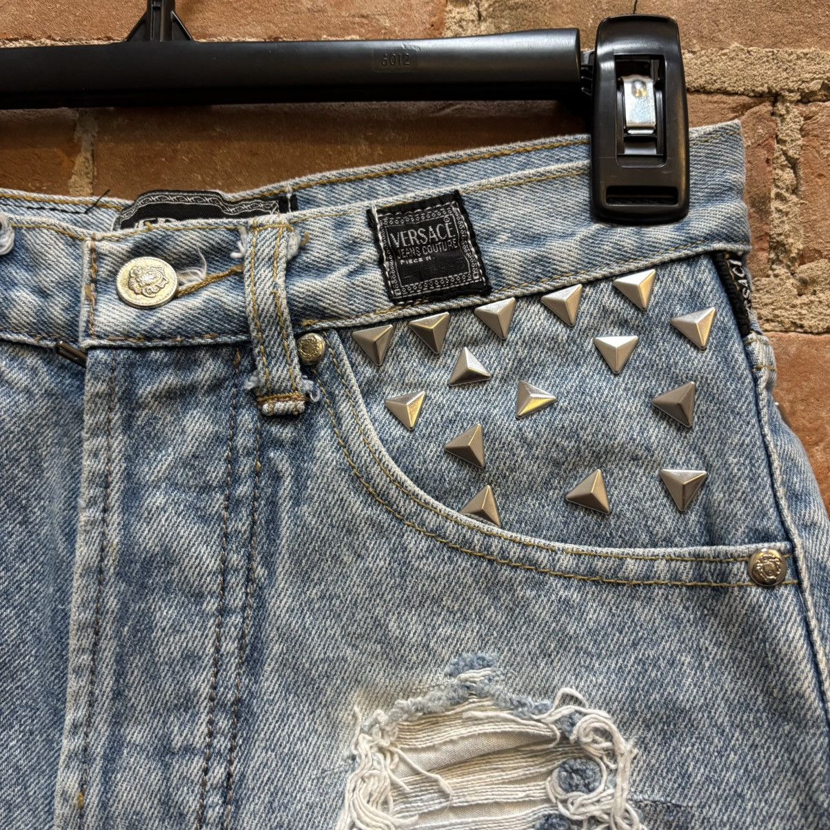 Versace × Vintage $250 Vintage 90s Versace Studded Denim Shorts Size 28" / US 6 / IT 42 - 2 Thumbnail