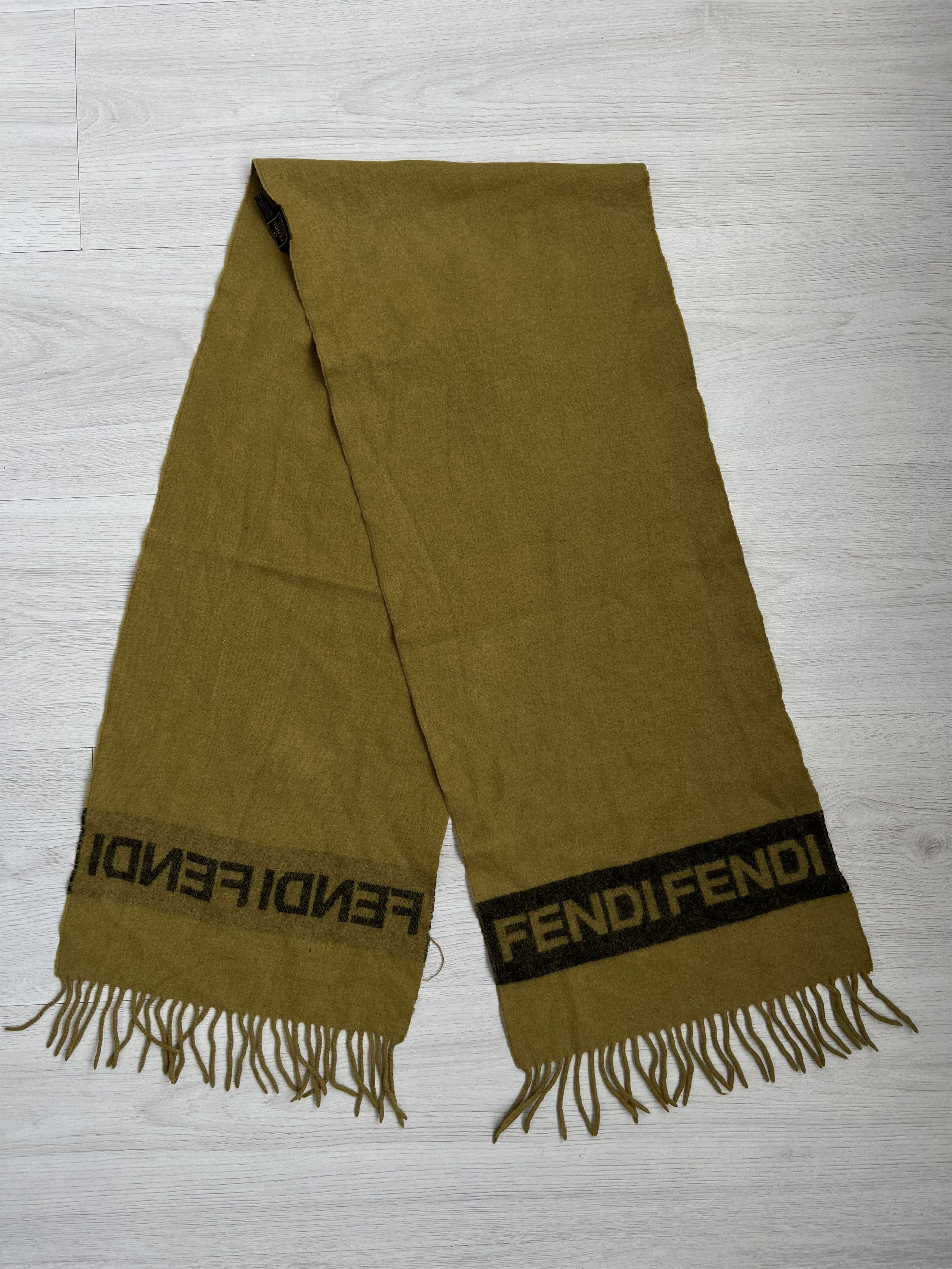 Fendi Vintage 100% Wool Unisex stole/scarf/shawl 140×30