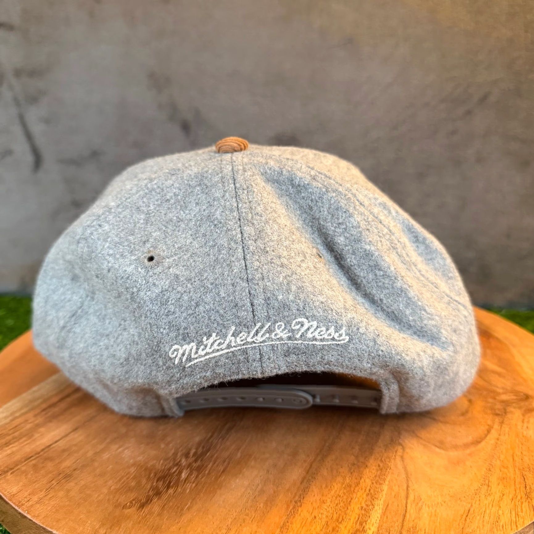 Mitchell & Ness Mitchell Ness Chicago Cubs Gray Corduroy Brim Baseball Cap Adjustable Mens NWT Size ONE SIZE - 4 Thumbnail
