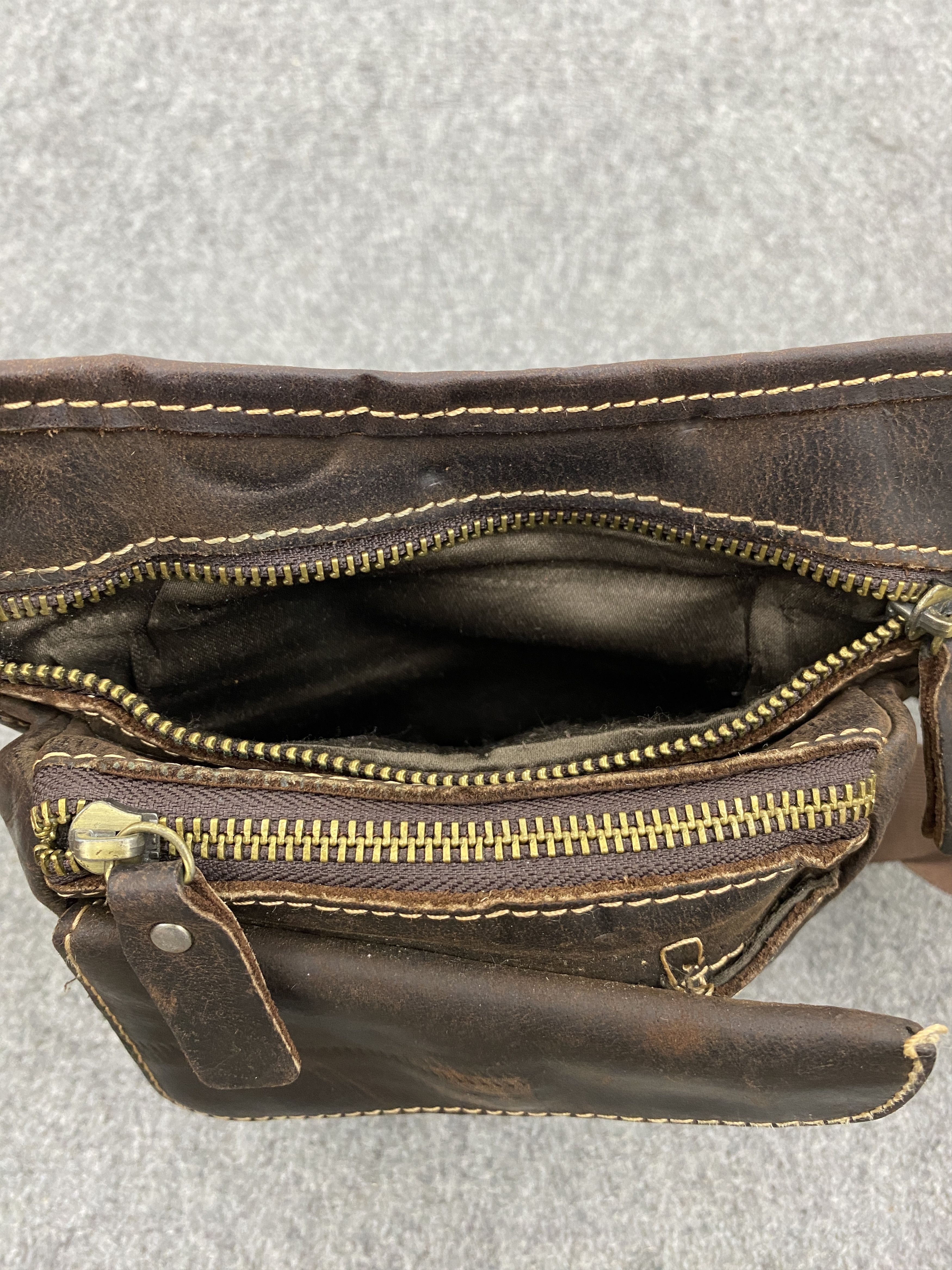 If Six Was Nine Vintage Japanese Brand Leather Sling Bag BG0113 Size ONE SIZE - 9 Thumbnail