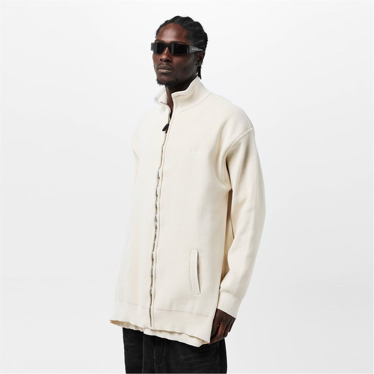 Balenciaga o1g2r1mq0226 Intertwined Crew Neck Crew Sweatshirt In Ivory Size US L / EU 52-54 / 3 - 3 Thumbnail
