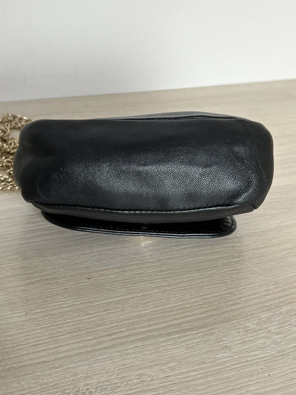 Vivienne Westwood small Saffiano crossbody bag with gold orb and chain Size ONE SIZE - 7 Thumbnail