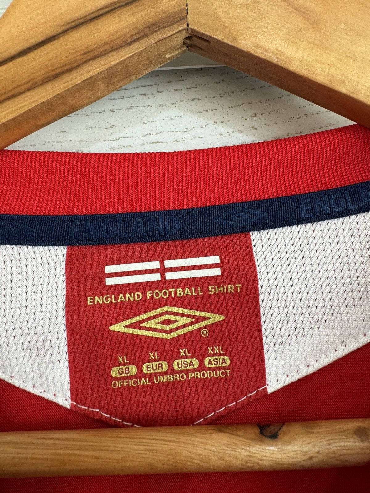 Umbro England 2006-2007 Away Soccer Jersey Football T-shirt Size US XL / EU 56 / 4 - 7 Thumbnail