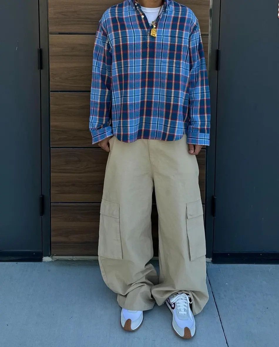 Other Hidden Season Wide-Leg Khaki Cargos Size US 34 / EU 50 - 3 Thumbnail