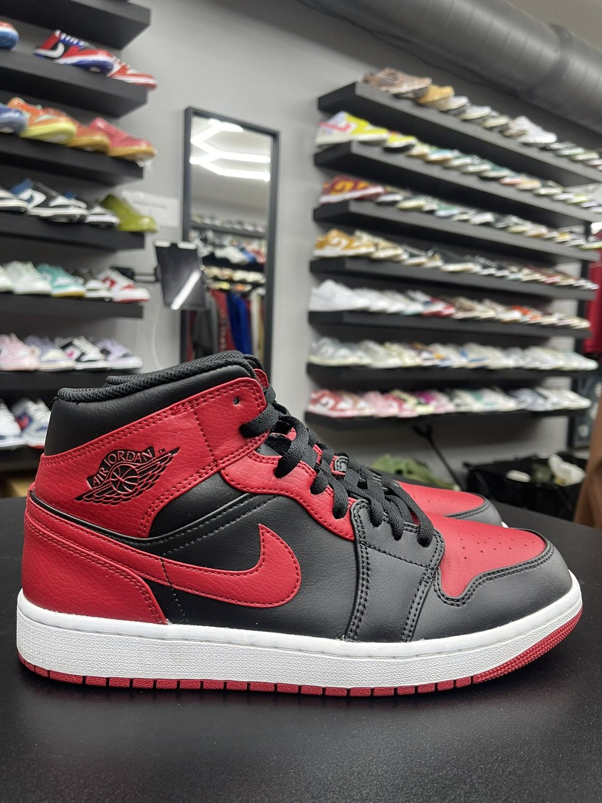 Jordan Brand Size 10 - Jordan 1 Mid Banned “2020” Size US 10 / EU 43 - 3 Thumbnail