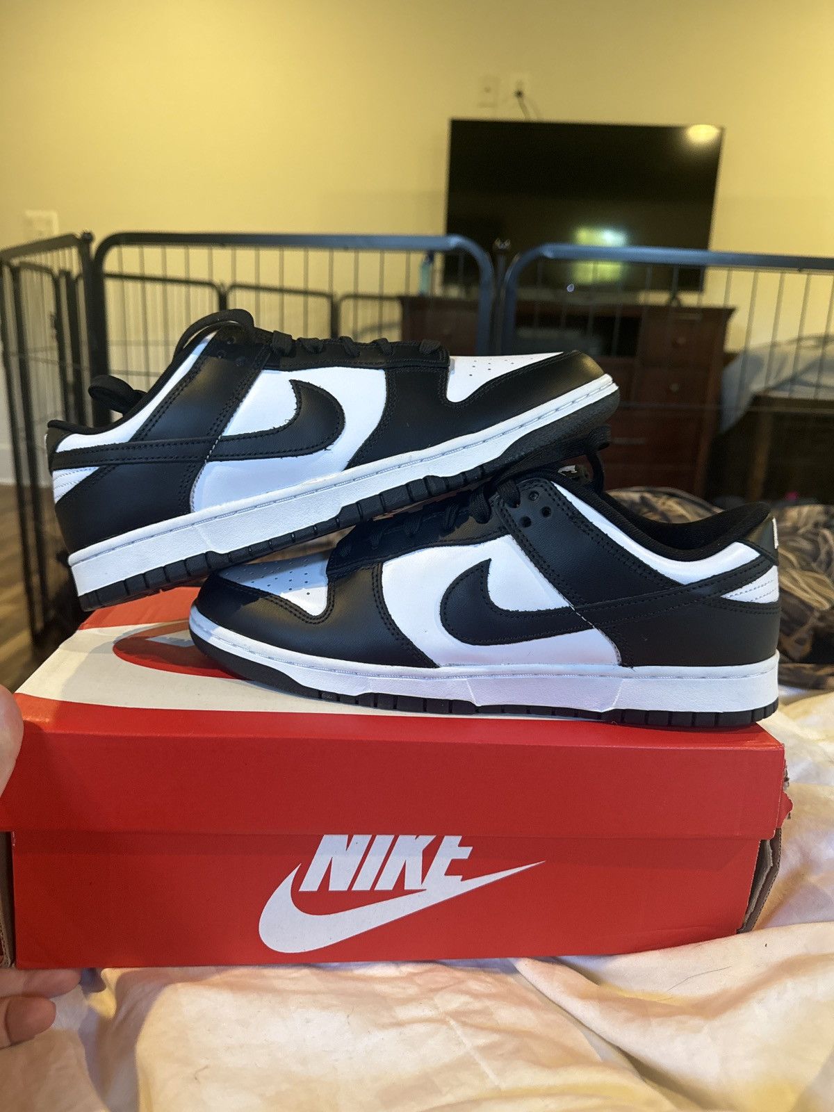 Nike Nike Dunk Low “Panda” Size US 10.5 / EU 43-44 - 7 Thumbnail