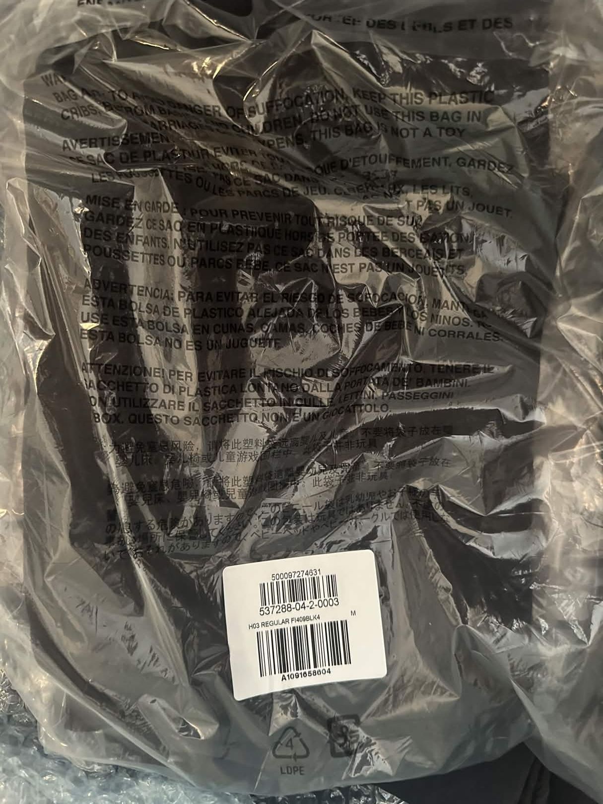 Balenciaga × Gap × Yeezy BLACK LONGSLEEVE Size US M / EU 48-50 / 2 - 5 Thumbnail