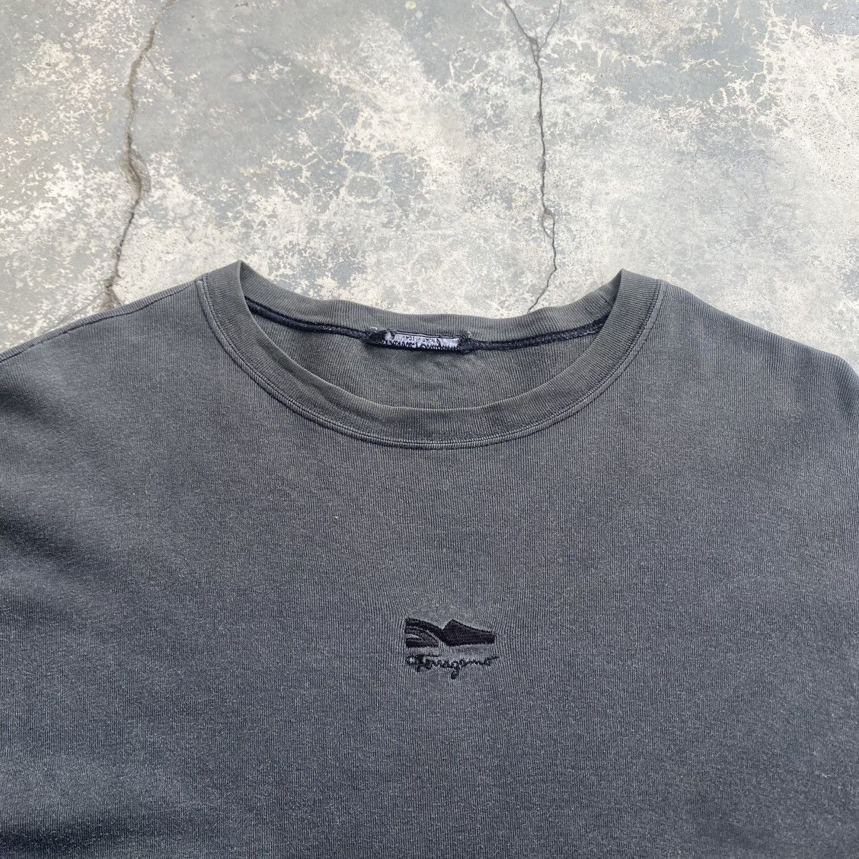 Salvatore Ferragamo Distressed Boxy FERRAGAMO Centre Minimal Logo Size US XL / EU 56 / 4 - 2 Thumbnail