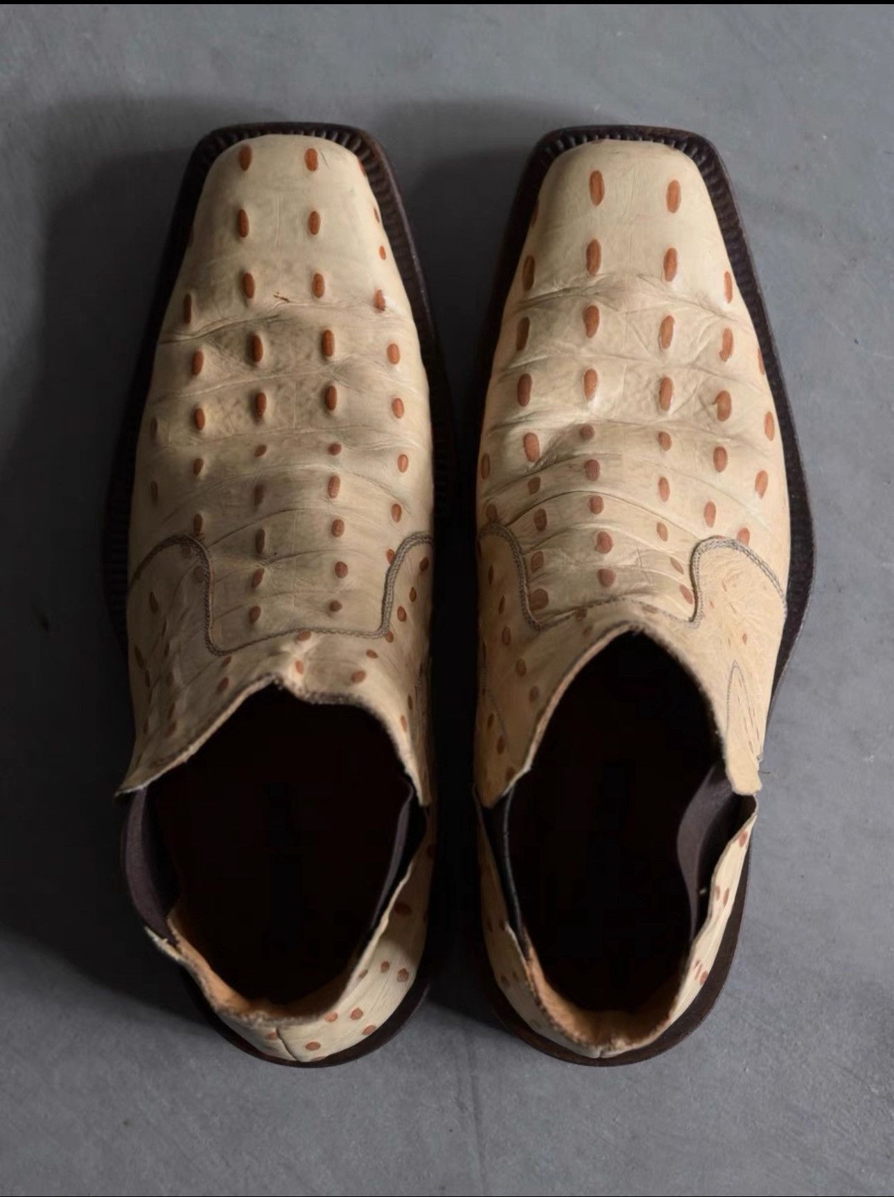 Yoshiyuki Konishi Yoshiyuki Konishi Cowhide embossed square toe Chelsea boots Size US 8 / EU 41 - 2 Thumbnail