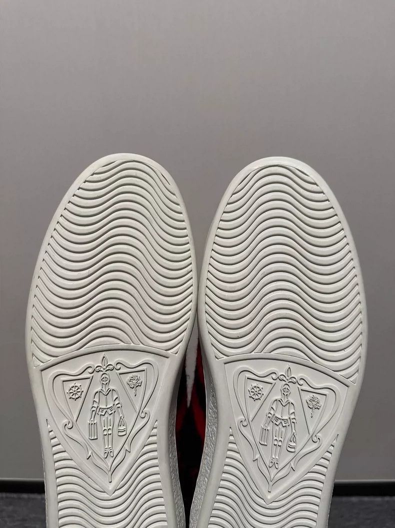 Gucci Gucci Black Suede Sneakers Size 9-2506 Size US 9 / EU 42 - 7 Thumbnail