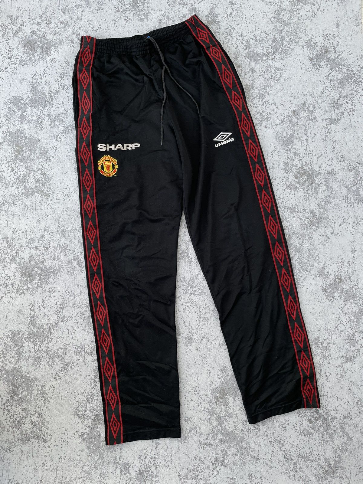 Vnt Manchester United 90s Sharp Umbro Track Pants in Black, Men’s (Size 34)