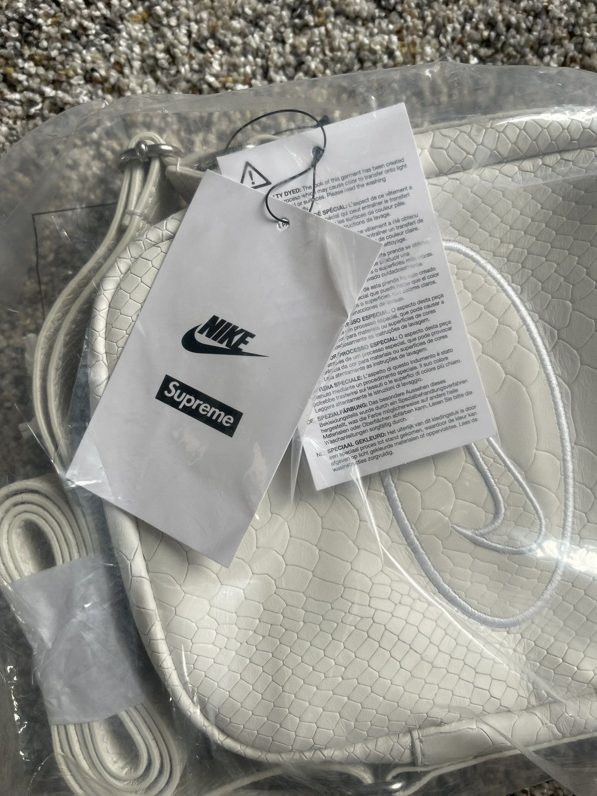 Nike × Supreme Supreme Nike Leather Shoulder Bag Size ONE SIZE - 3 Thumbnail