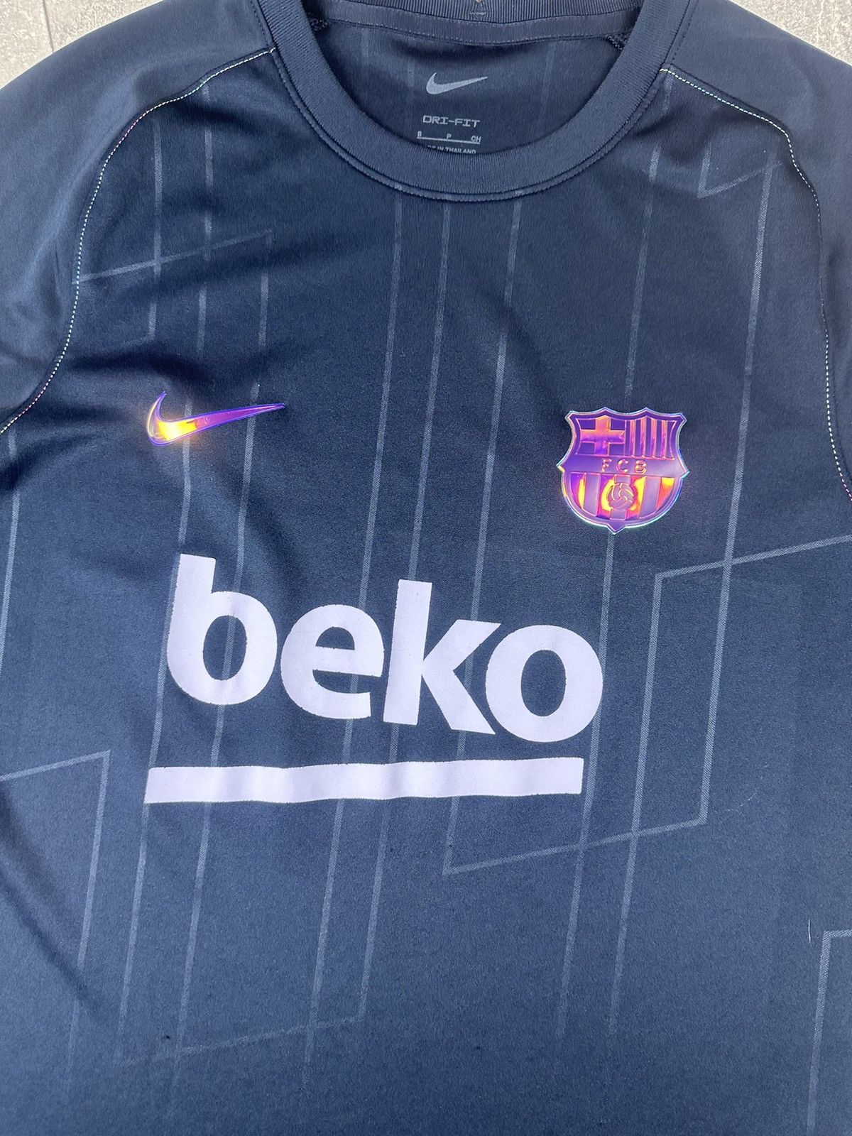 Nike Nike Barcelona FC Training 2021/22 Soccer Jersey Size US S / EU 44-46 / 1 - 2 Thumbnail