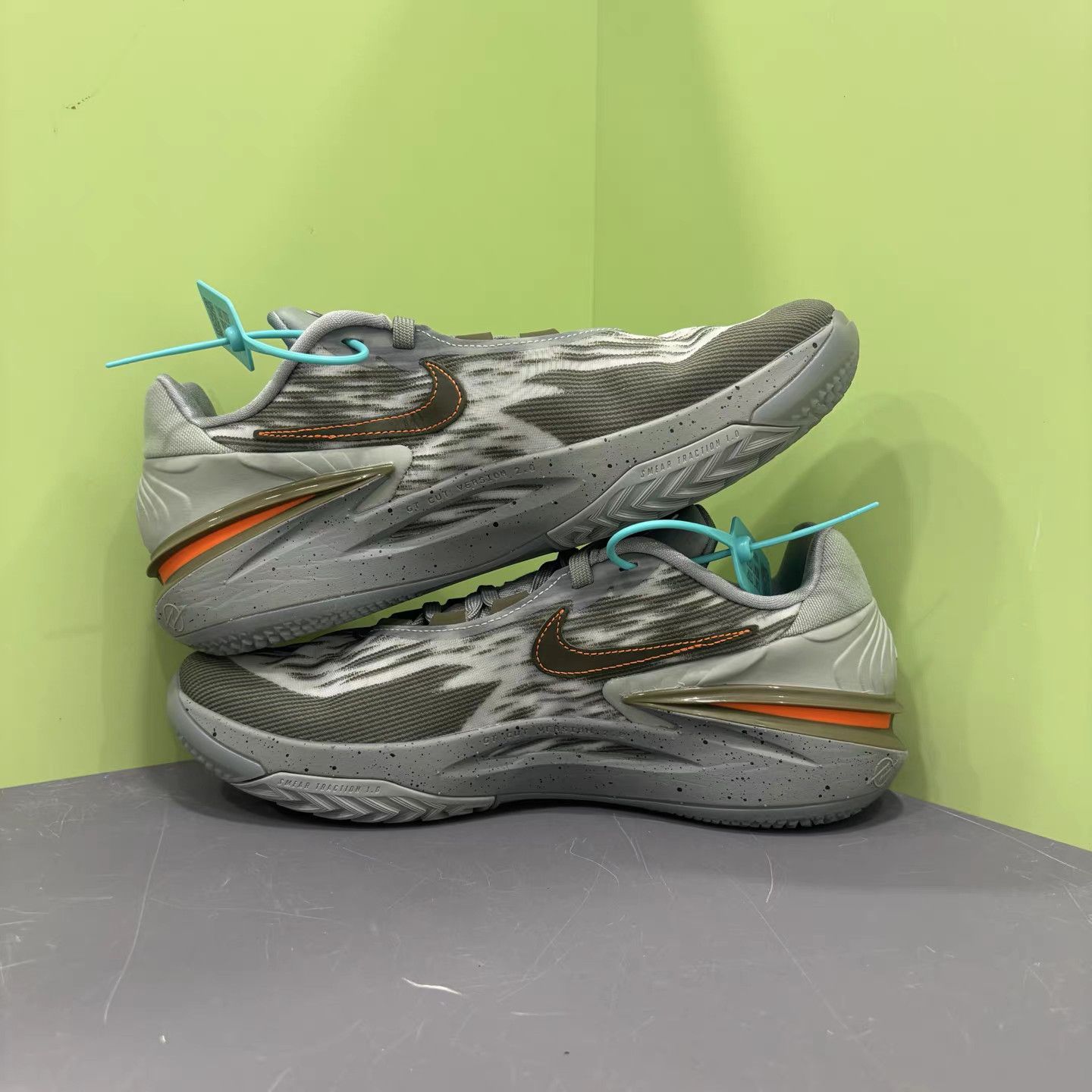 Nike Nike Air Zoom GT Cut 2 Devin Booker PE Basketball Shoes K15 Size US 12 / EU 45 - 5 Thumbnail
