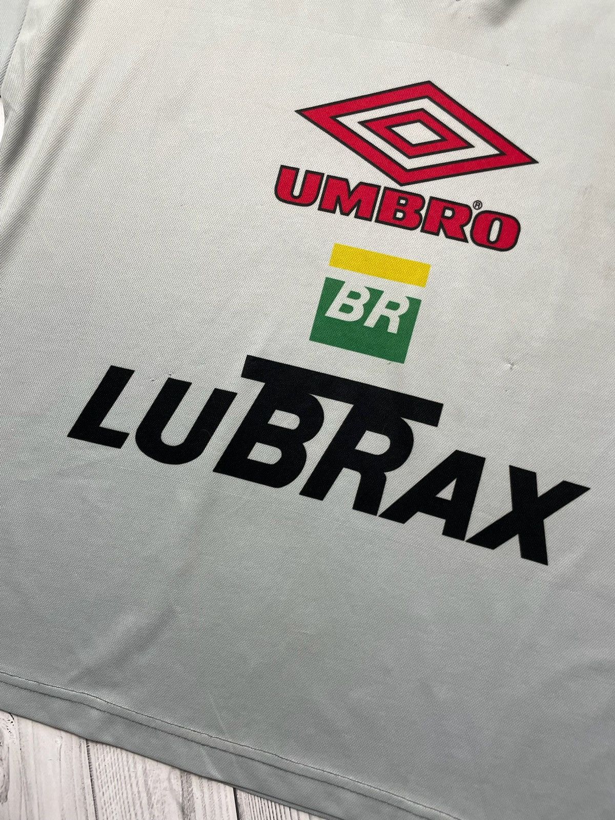 Umbro × Vintage Vintage Flamengo Umbro soccer jersey rare size L logo Size US L / EU 52-54 / 3 - 4 Thumbnail