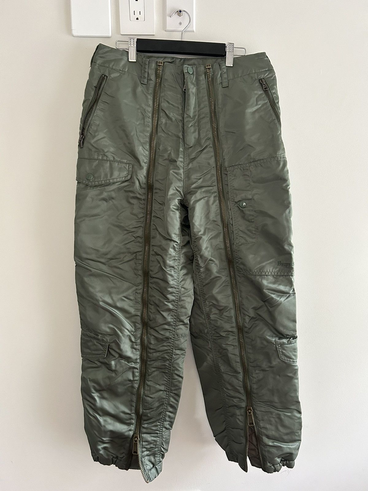 Supreme Supreme Nylon Flight Pant Size Small Size US 28 / EU 44 - 3 Thumbnail