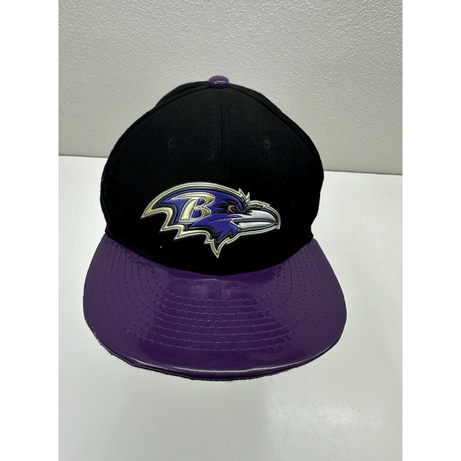 New Era VINTAGE New Era 59Fifty Snapback NFL Black Baltimore Ravens Purple Leather Brim Football Hat Size ONE SIZE - 2 Thumbnail