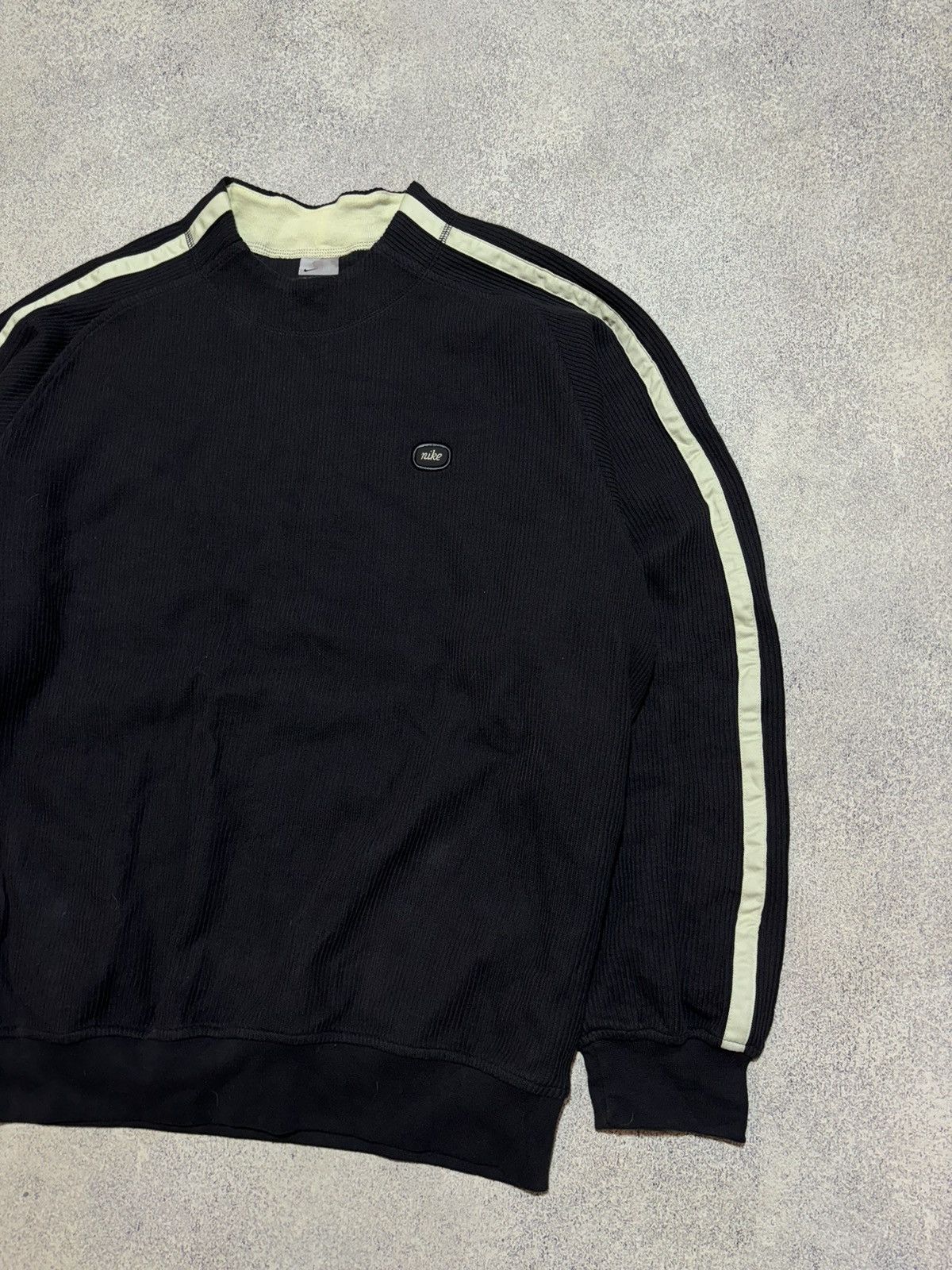 Nike × Vintage Rare Nike Vintage Avant Garde Knit Sweater Small logo Y2K Size US L / EU 52-54 / 3 - 4 Thumbnail
