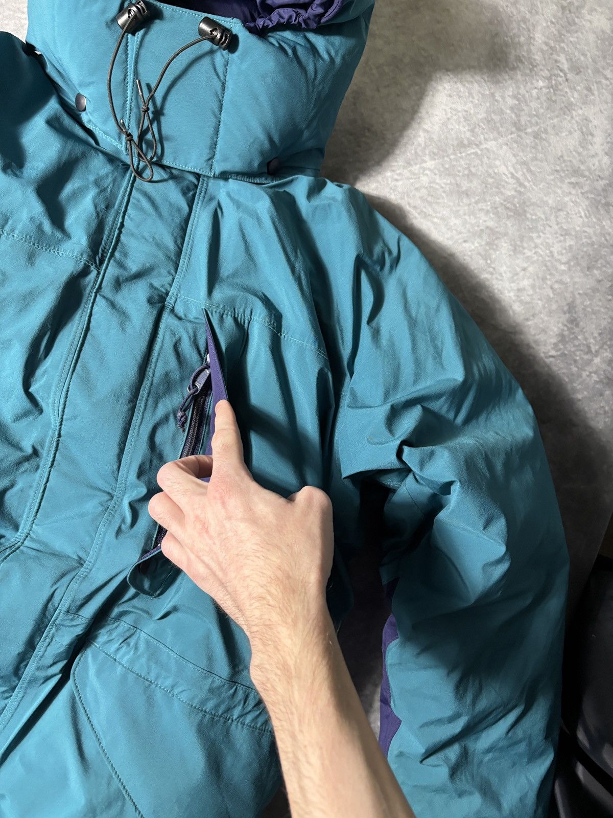 Mountain Equipment Company Vintage MEC Down Jacket Puffer Coat Co-op TNF Goose Hood CAN Size US M / EU 48-50 / 2 - 22 Thumbnail