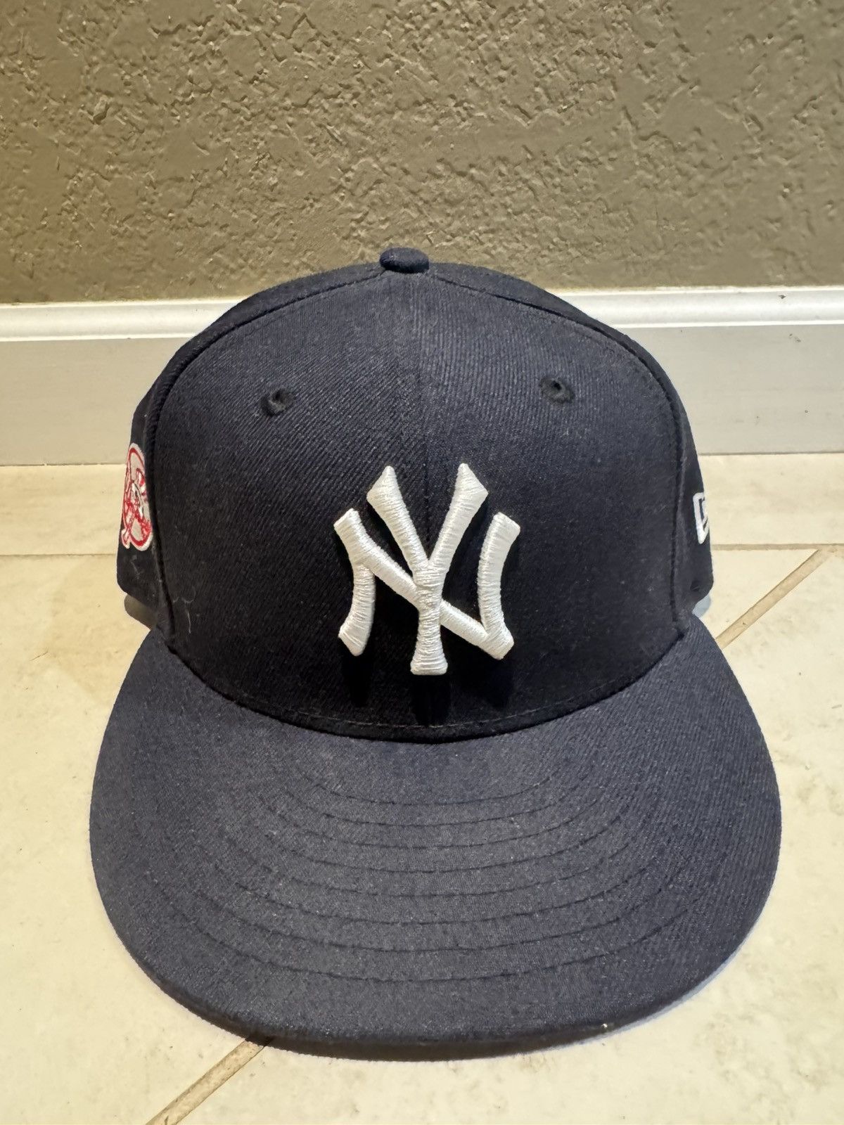 MLB Yankees New Era 9Fifty Navy Snapback Embroidered OSFM Size ONE SIZE - 1 Thumbnail