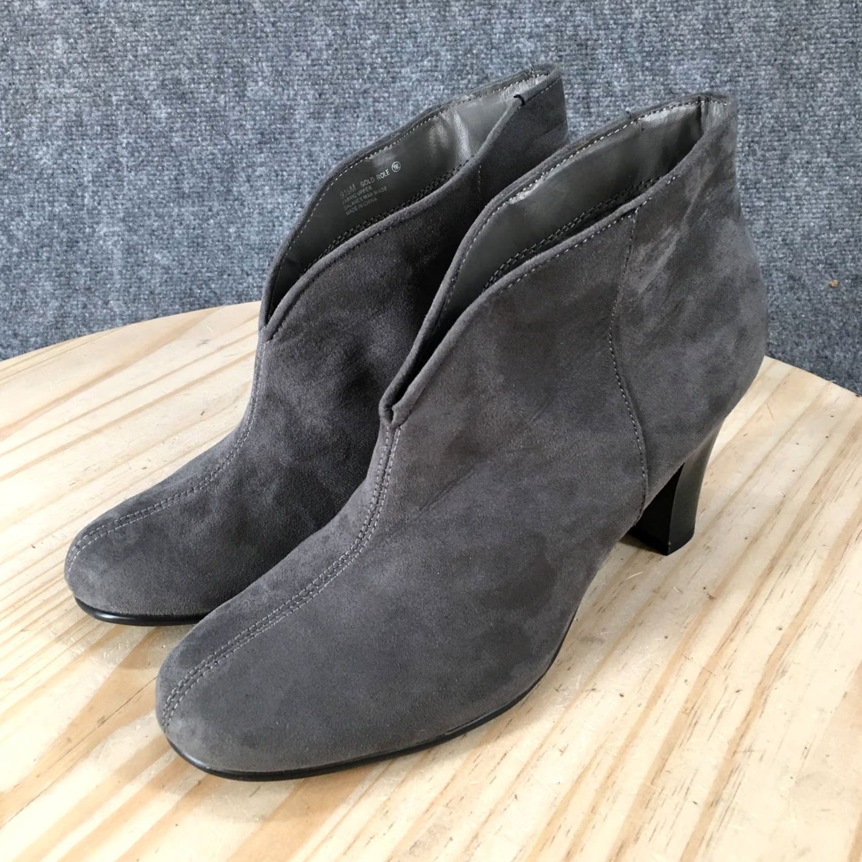 Vintage Aerosoles Gold Role Boots Women 9.5 M Slip On Heeled Bootie Gray Fabric Boots Size US 10 / IT 40 - 7 Thumbnail