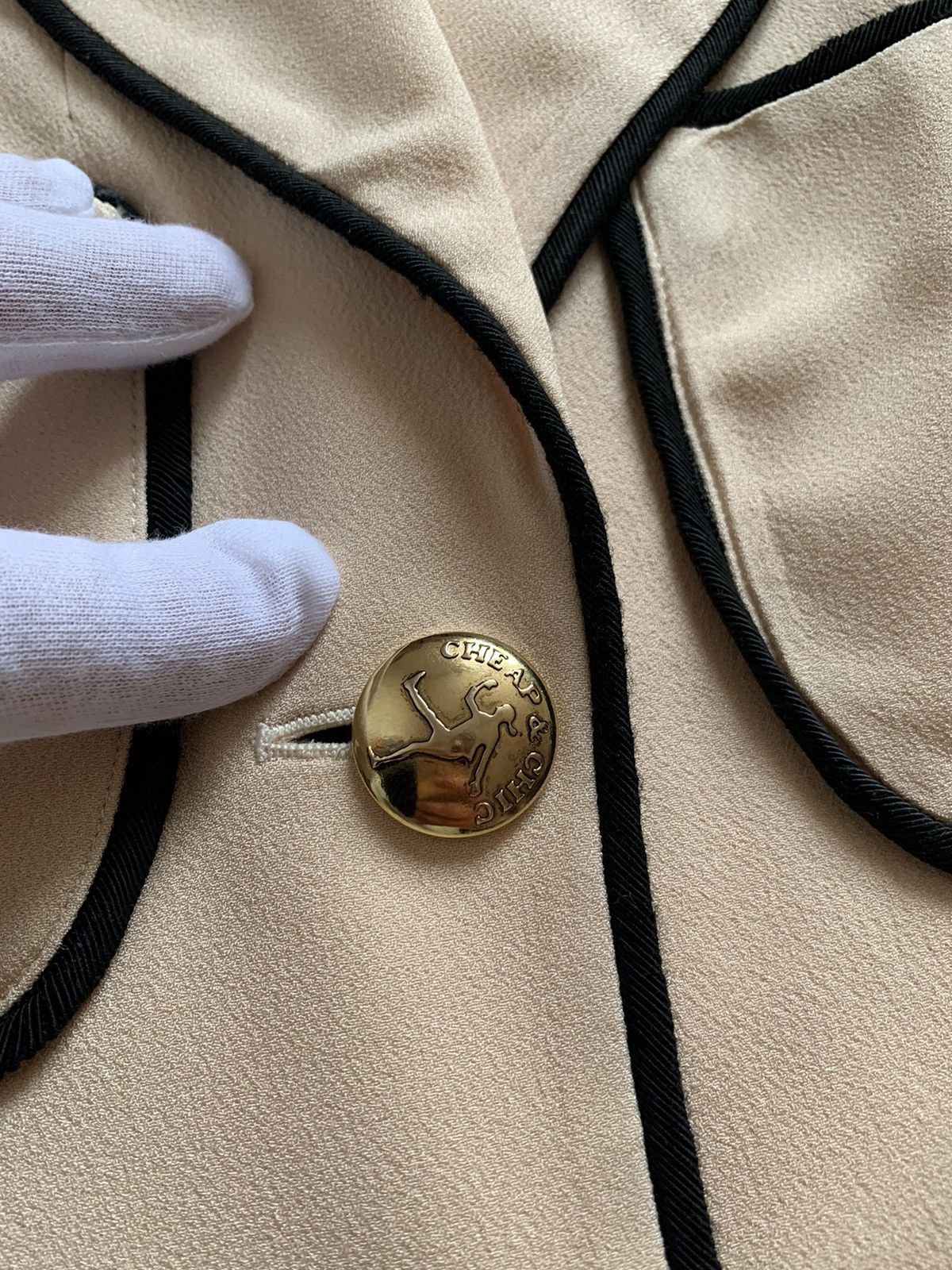 Designer × Moschino × Vintage VTG 1980’s Moschino Cheap & Chic Cream Suit Women’s 42 size Size L / US 10 / IT 46 - 15 Thumbnail